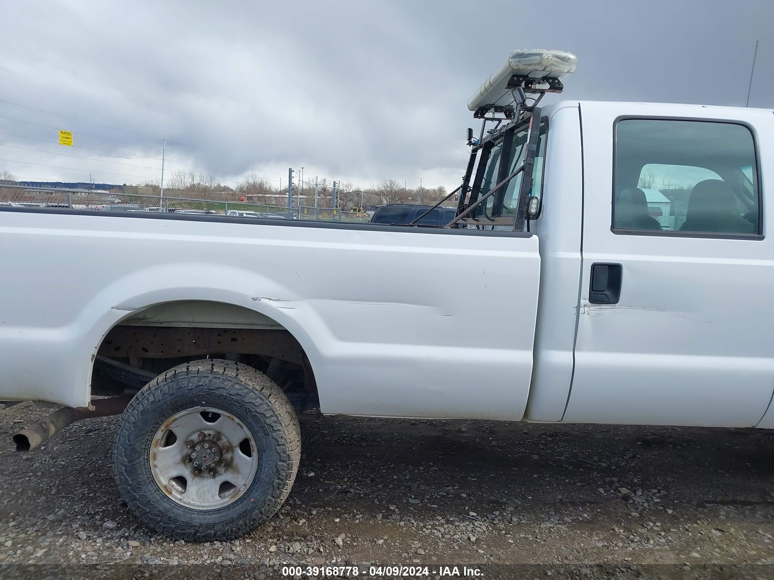 Photo 5 VIN: 1FTSW21P86EA81825 - FORD F250 