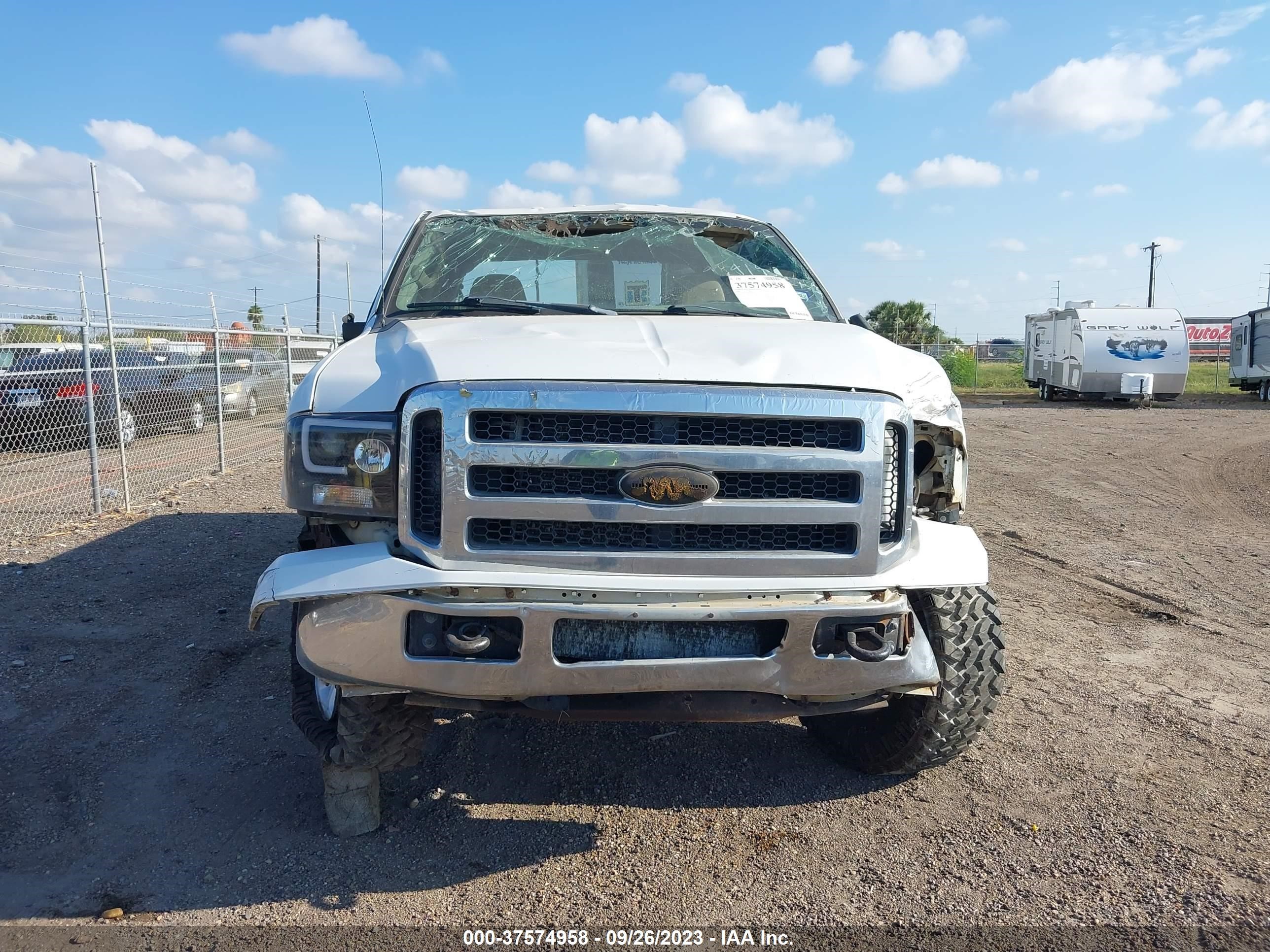 Photo 11 VIN: 1FTSW21P96ED54920 - FORD F250 