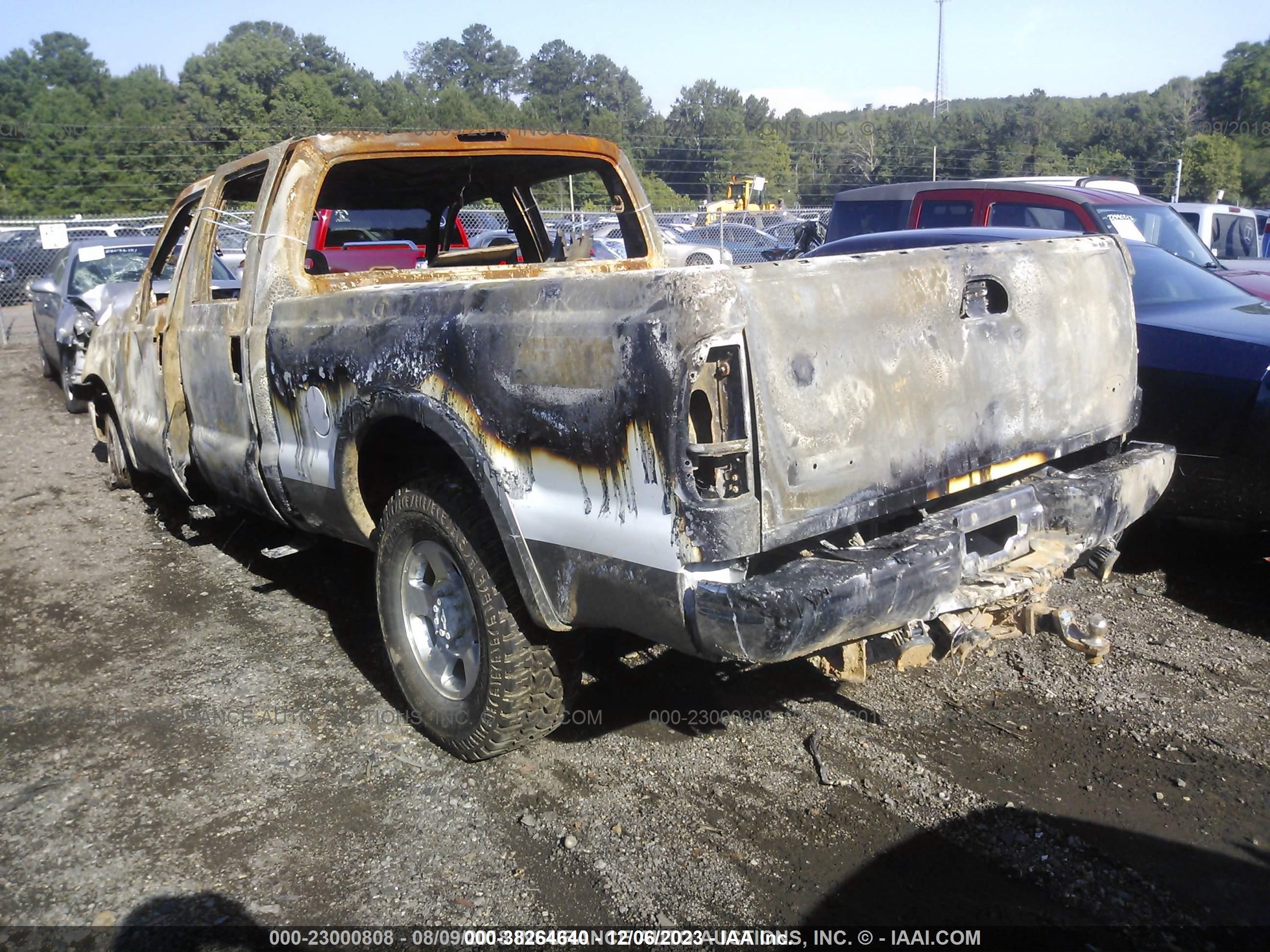 Photo 3 VIN: 1FTSW21P97EA34711 - FORD F250 