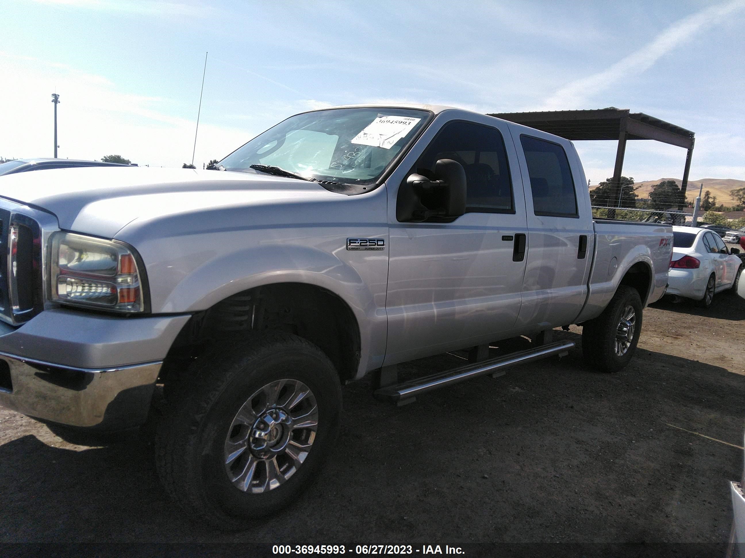 Photo 12 VIN: 1FTSW21PX5EB53512 - FORD F250 