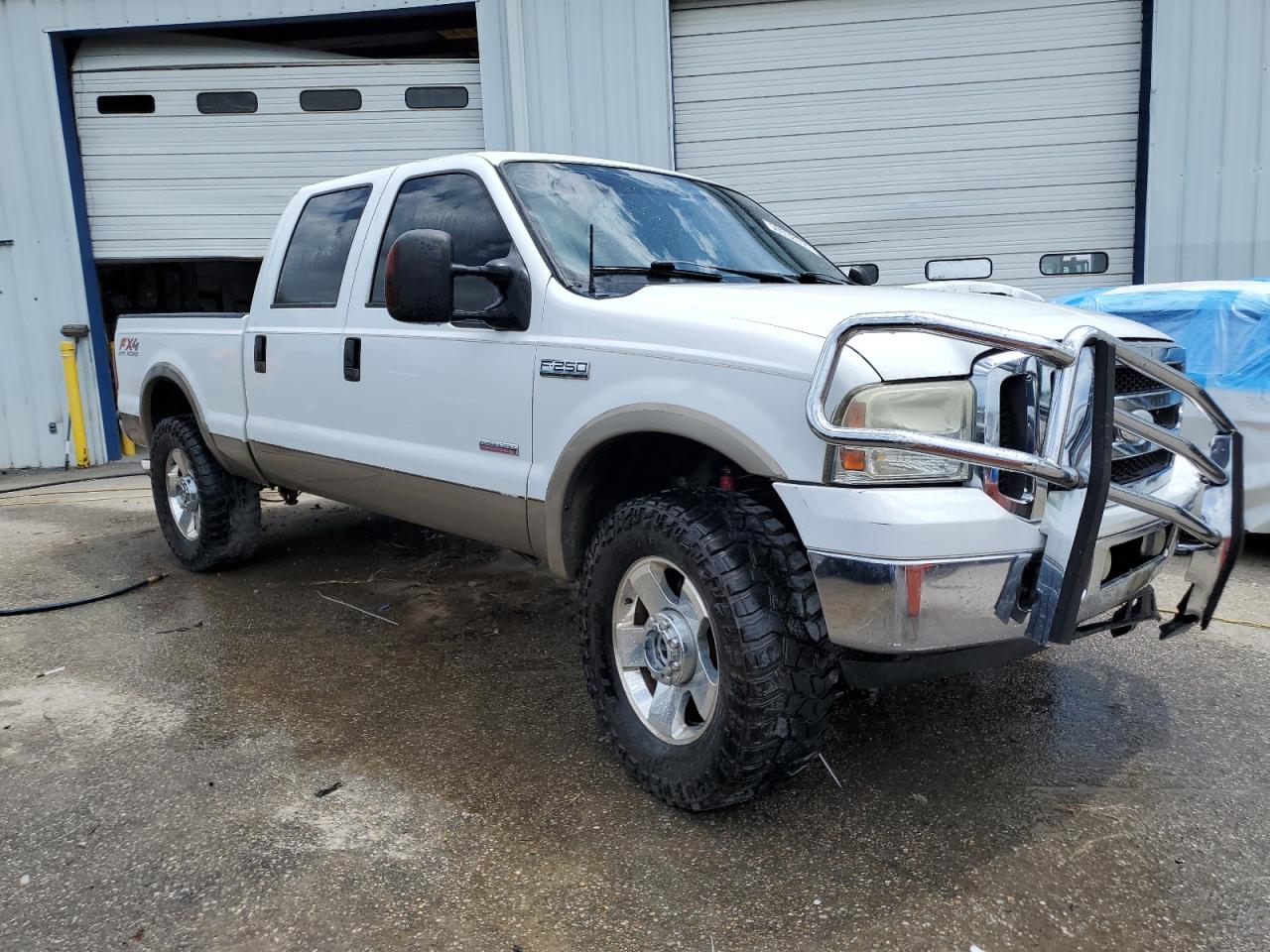 Photo 3 VIN: 1FTSW21PX7EA06433 - FORD F250 