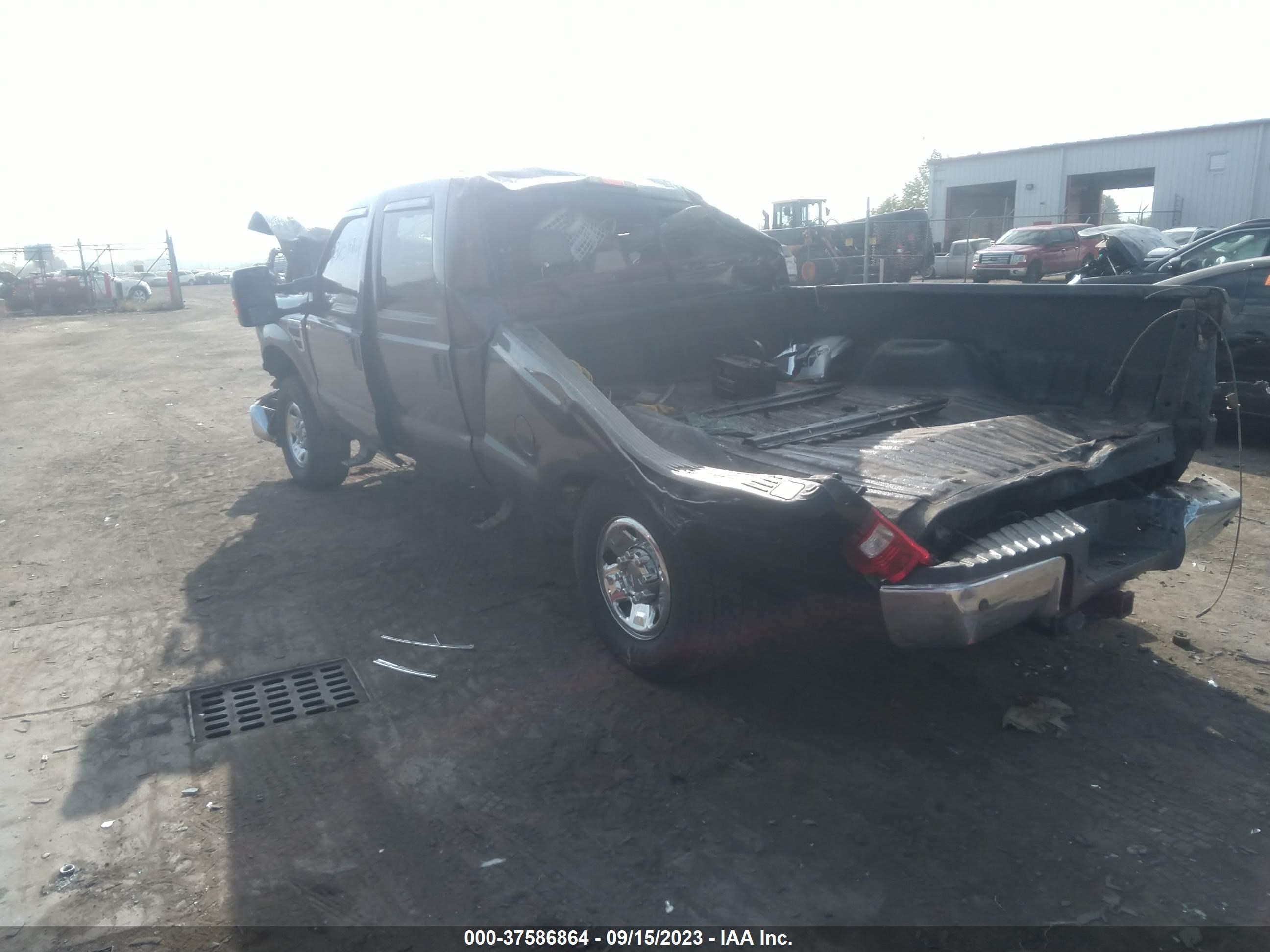 Photo 2 VIN: 1FTSW21R18ED28932 - FORD F250 