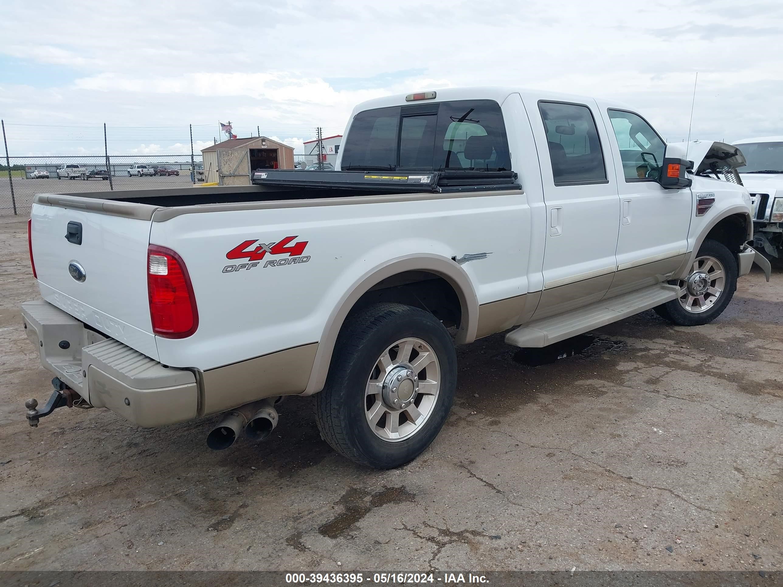 Photo 3 VIN: 1FTSW21R18ED49103 - FORD F250 