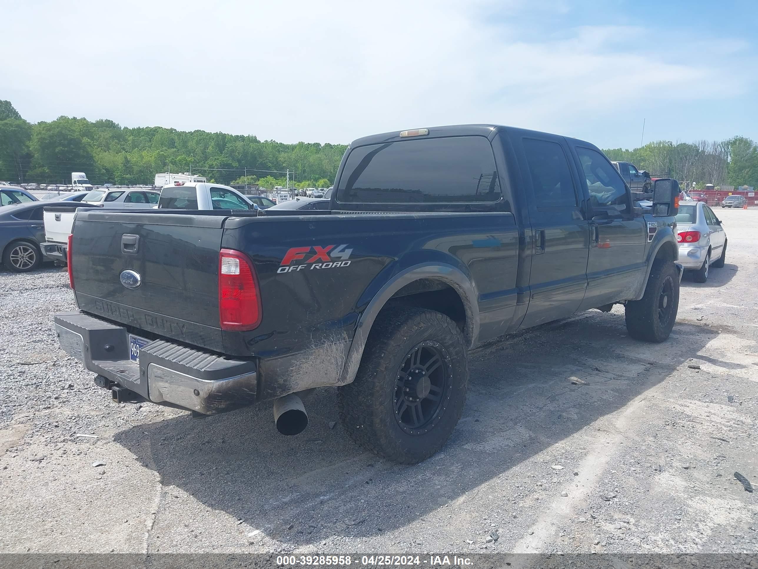 Photo 3 VIN: 1FTSW21R28EA85843 - FORD F250 