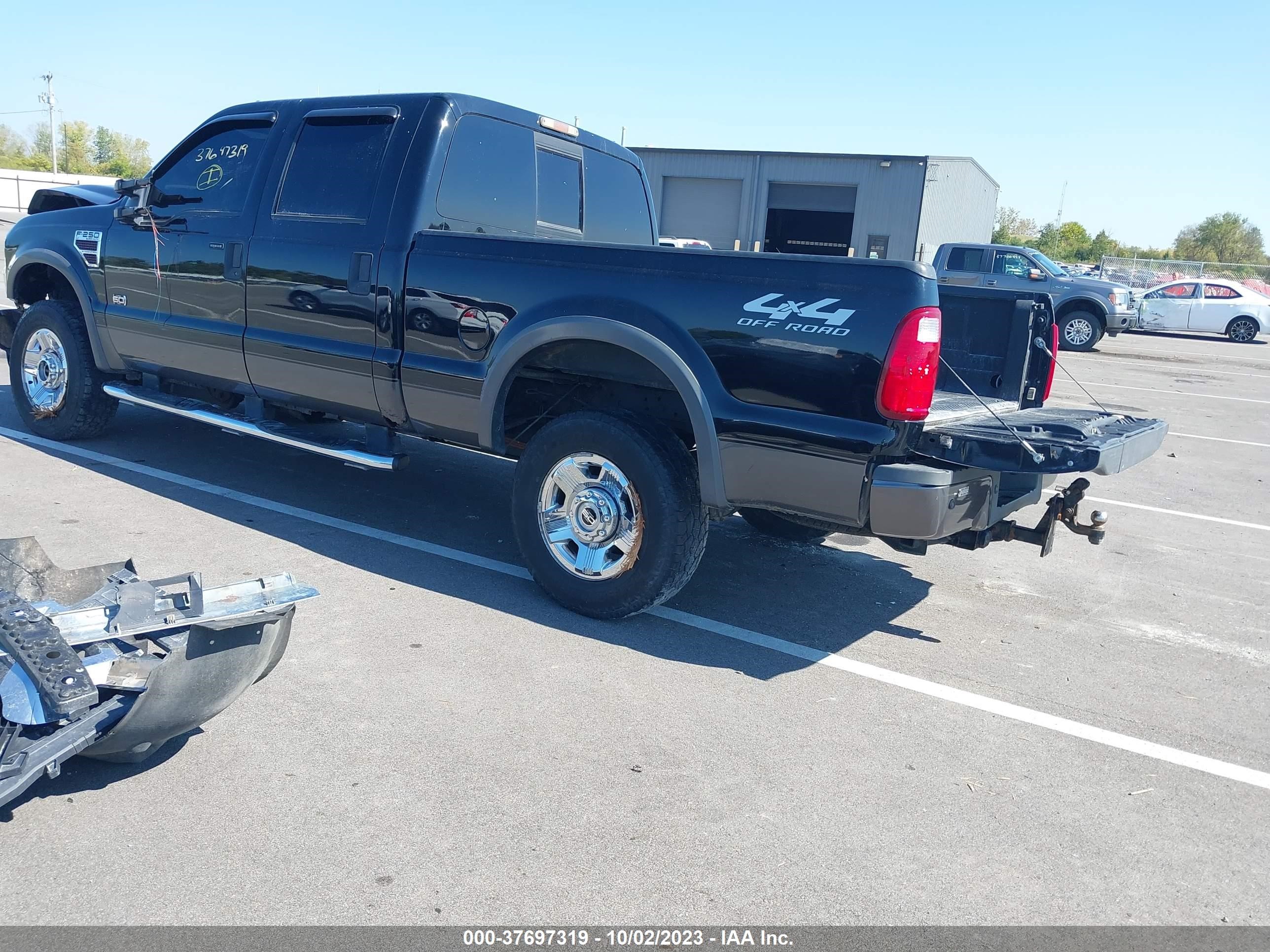 Photo 2 VIN: 1FTSW21R38ED34022 - FORD F250 