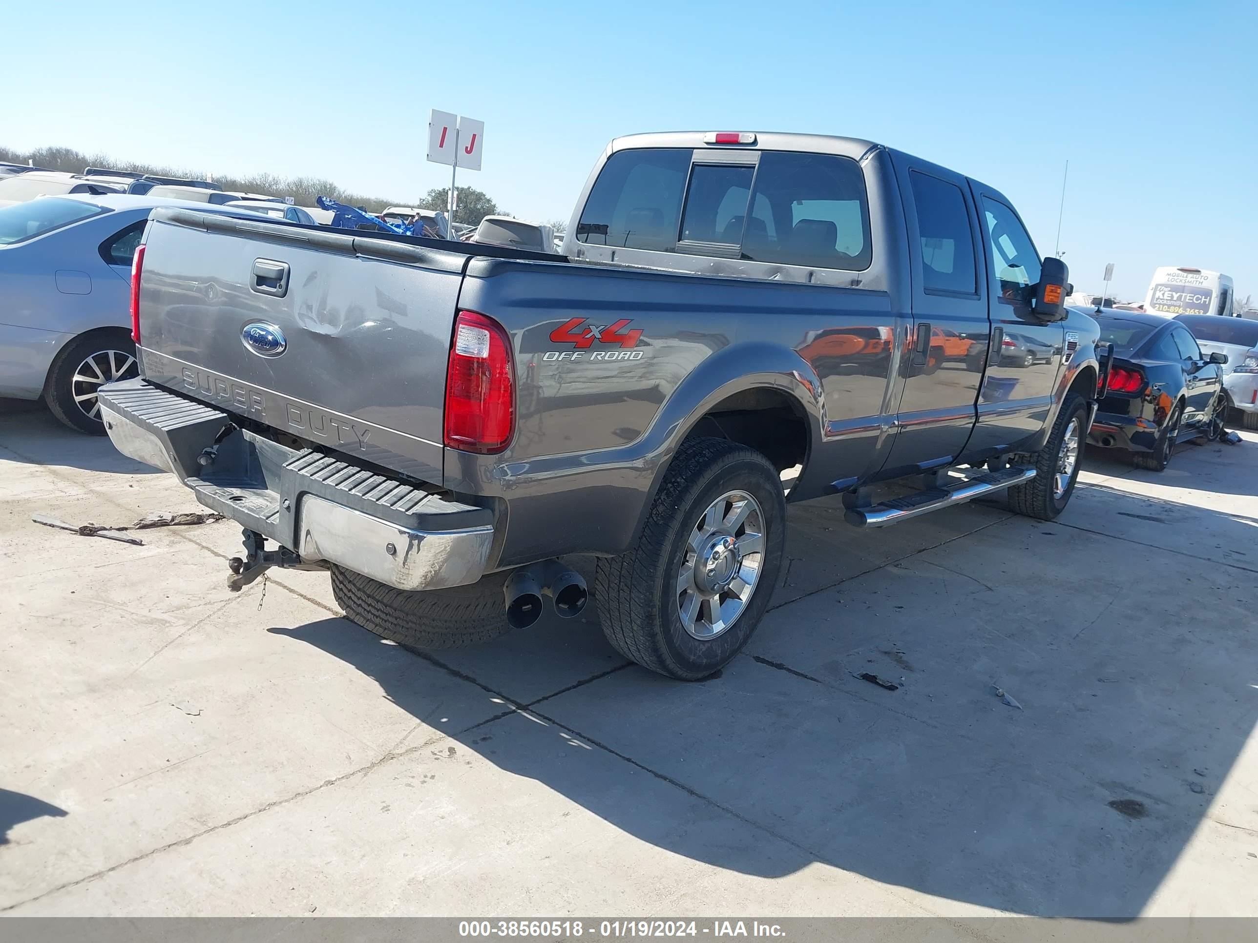 Photo 3 VIN: 1FTSW21R48EC18540 - FORD F250 