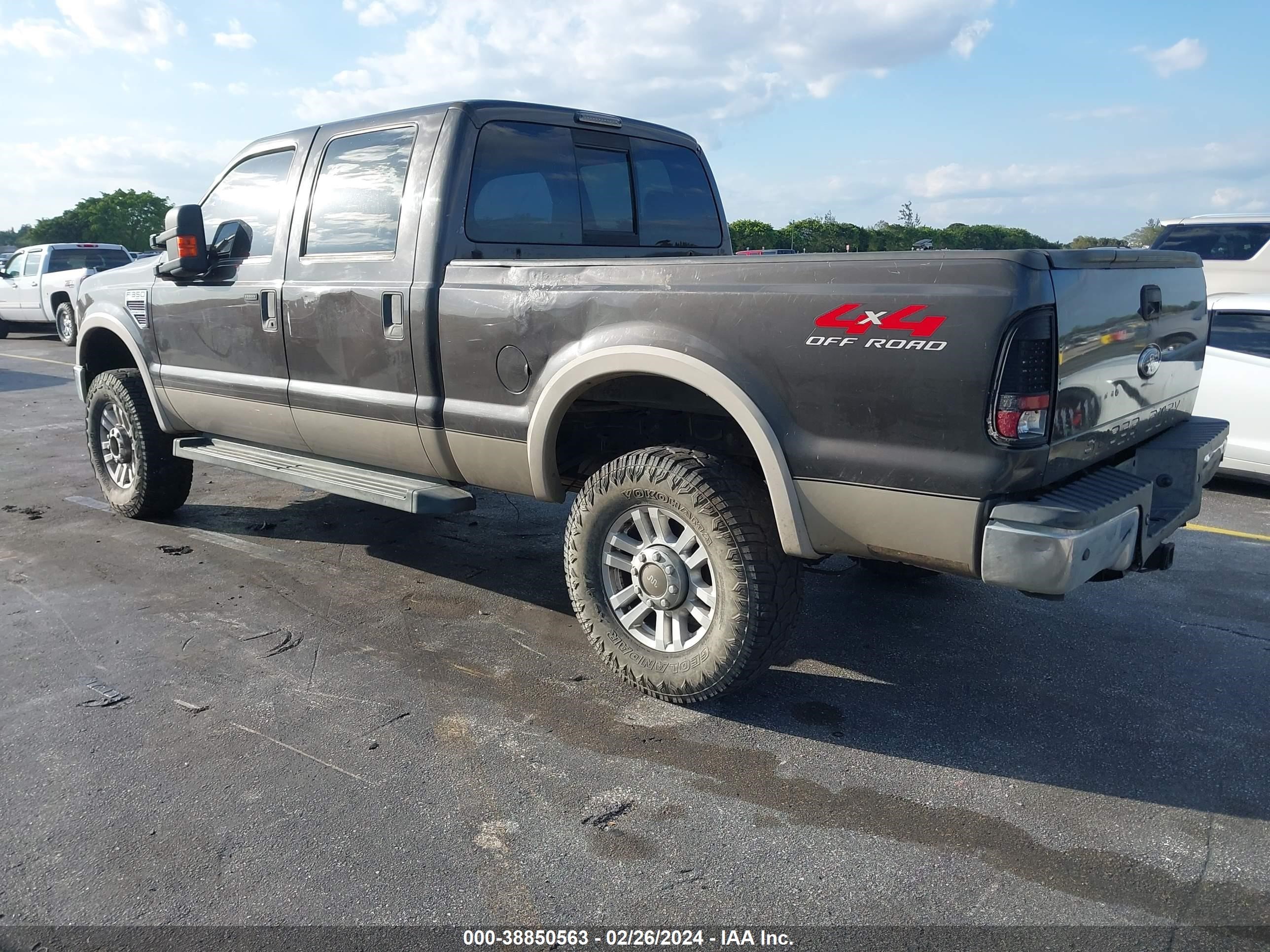 Photo 2 VIN: 1FTSW21R48ED48074 - FORD F250 