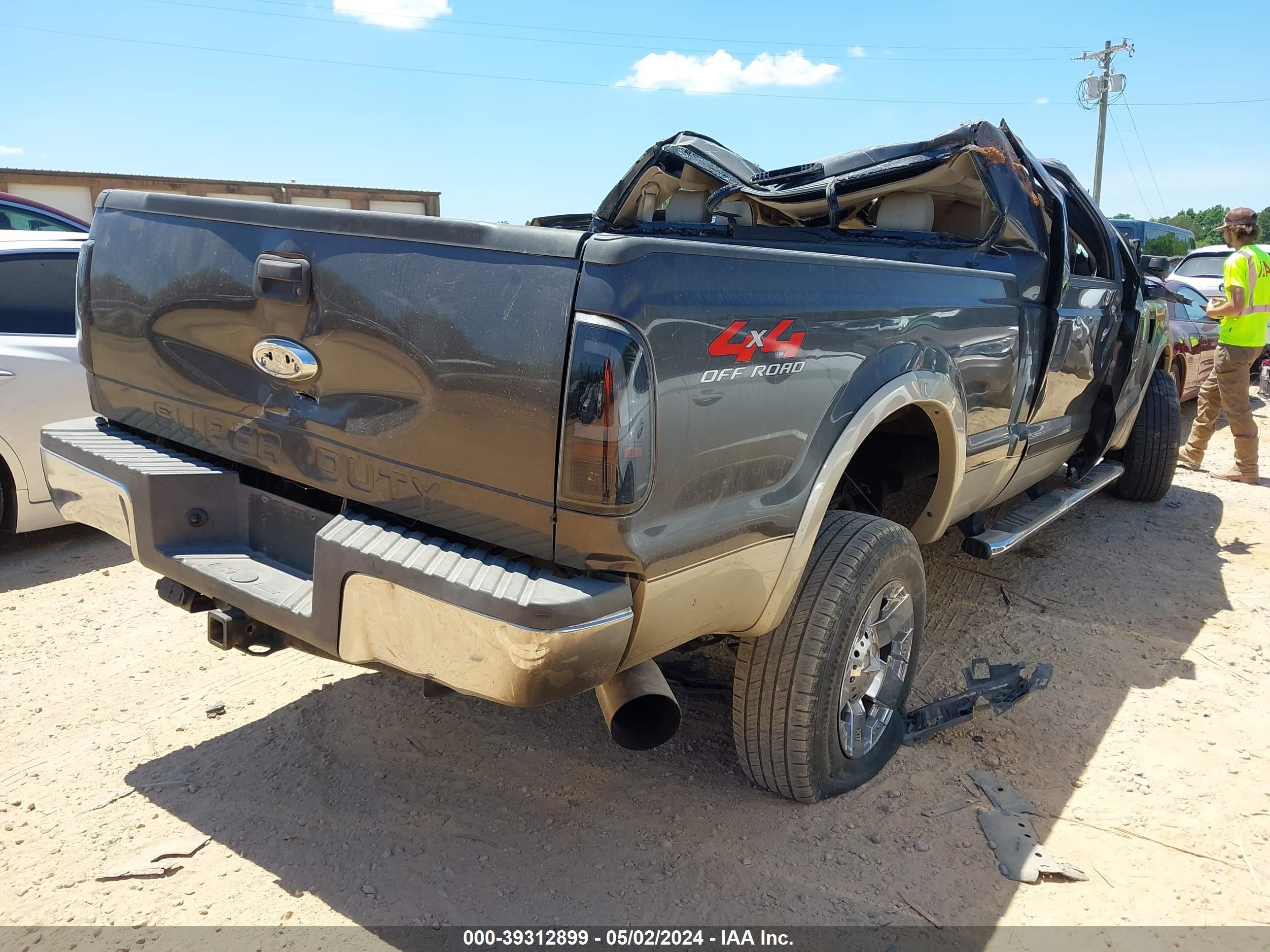 Photo 3 VIN: 1FTSW21R58EA39844 - FORD F250 