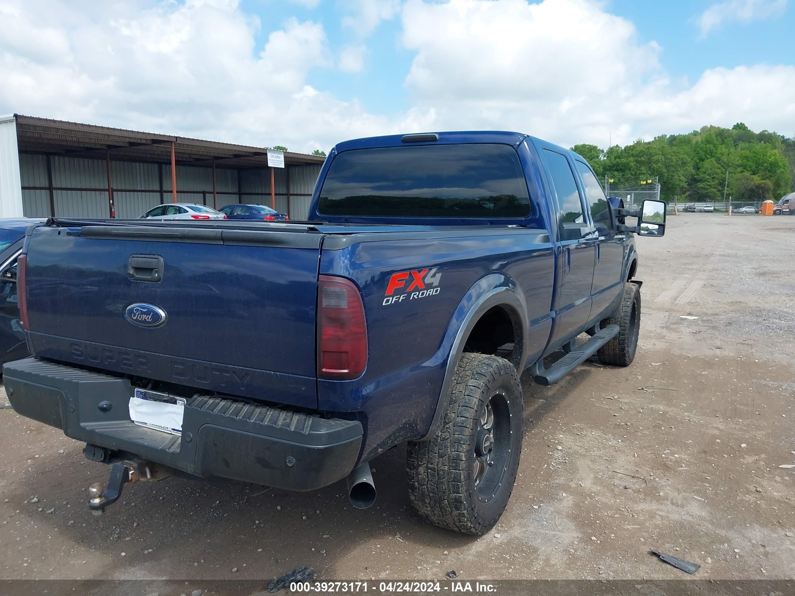 Photo 3 VIN: 1FTSW21RX8EE33811 - FORD F250 