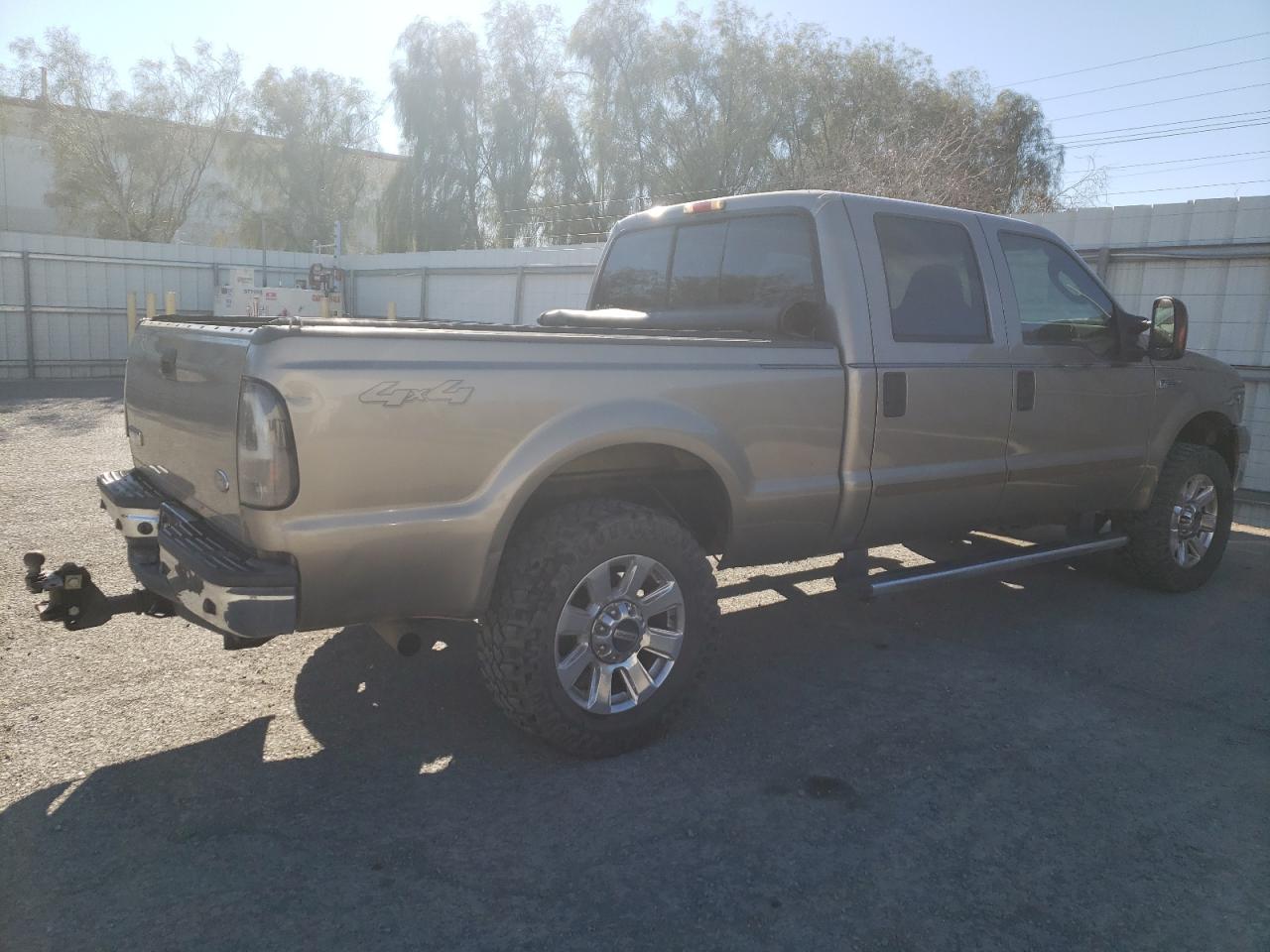 Photo 2 VIN: 1FTSW21Y75EB82345 - FORD F250 