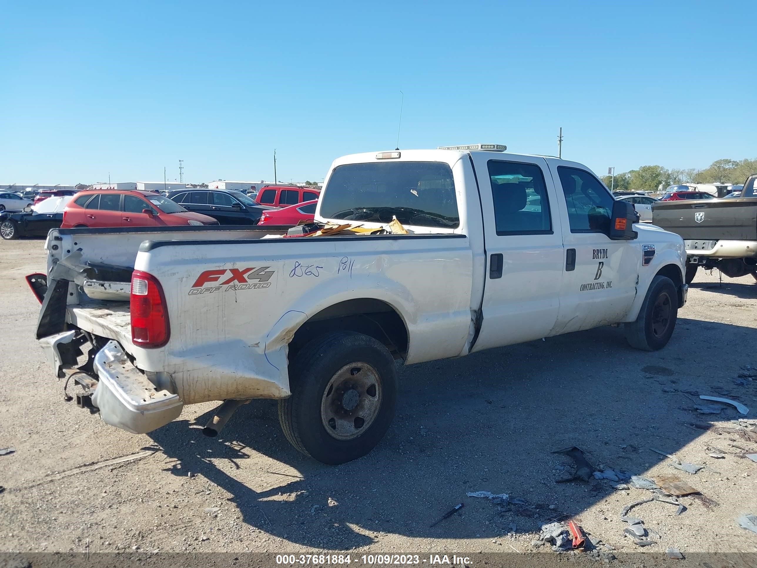 Photo 3 VIN: 1FTSW2A50AEA10156 - FORD F250 