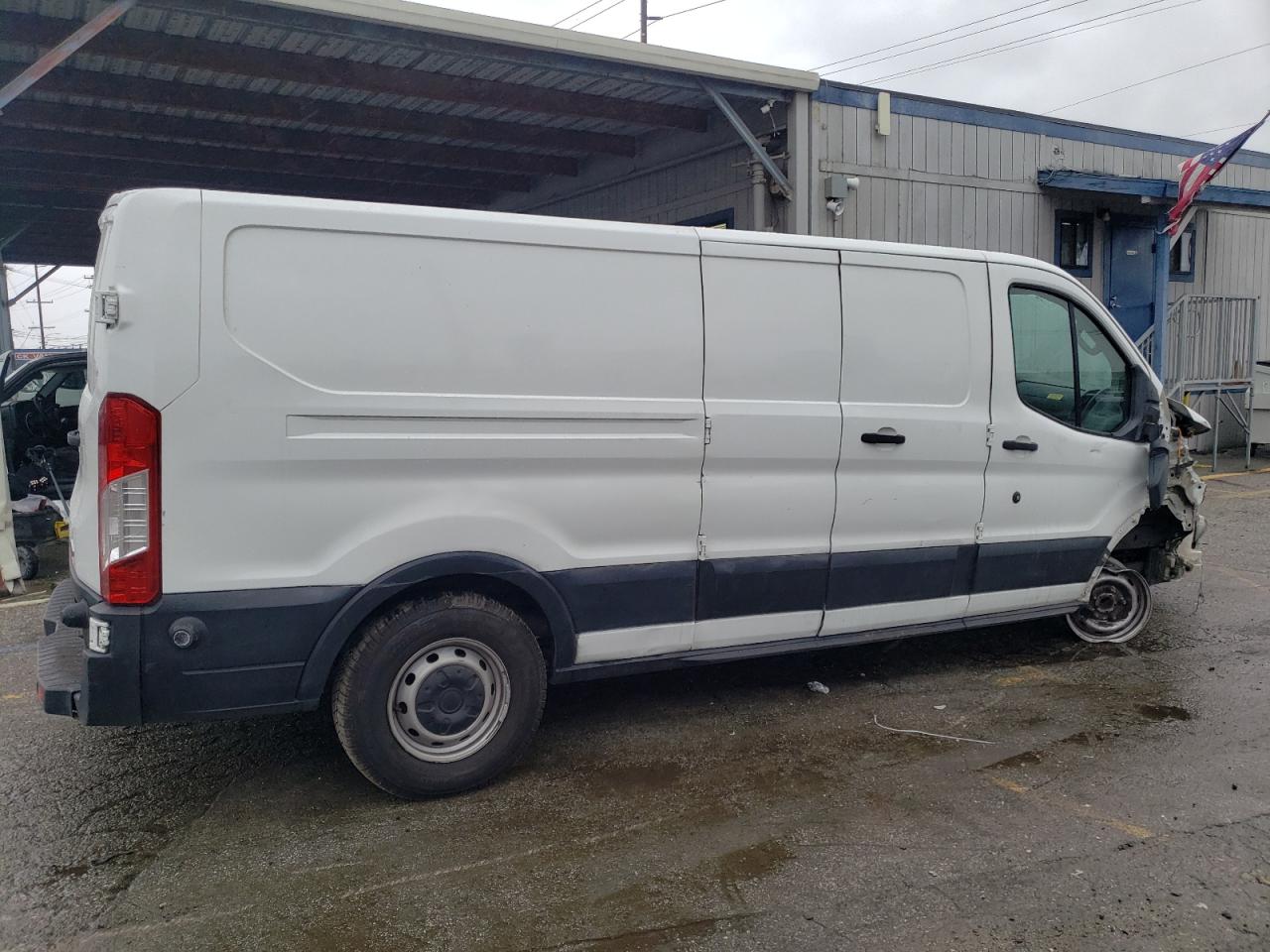 Photo 2 VIN: 1FTSW2ZM7FKA68012 - FORD TRANSIT 