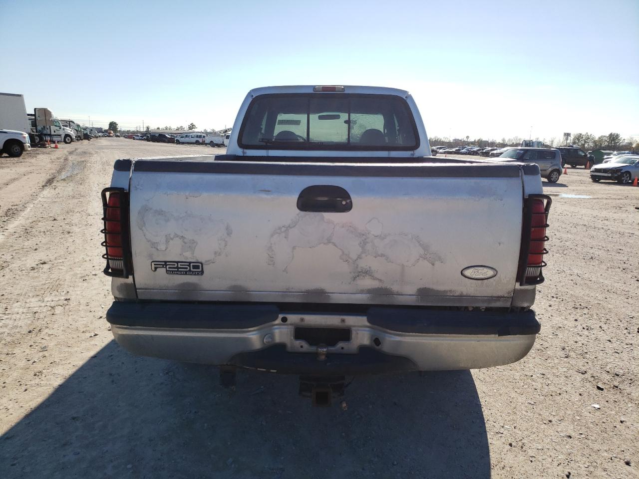 Photo 5 VIN: 1FTSW30F8YEA20492 - FORD F350 