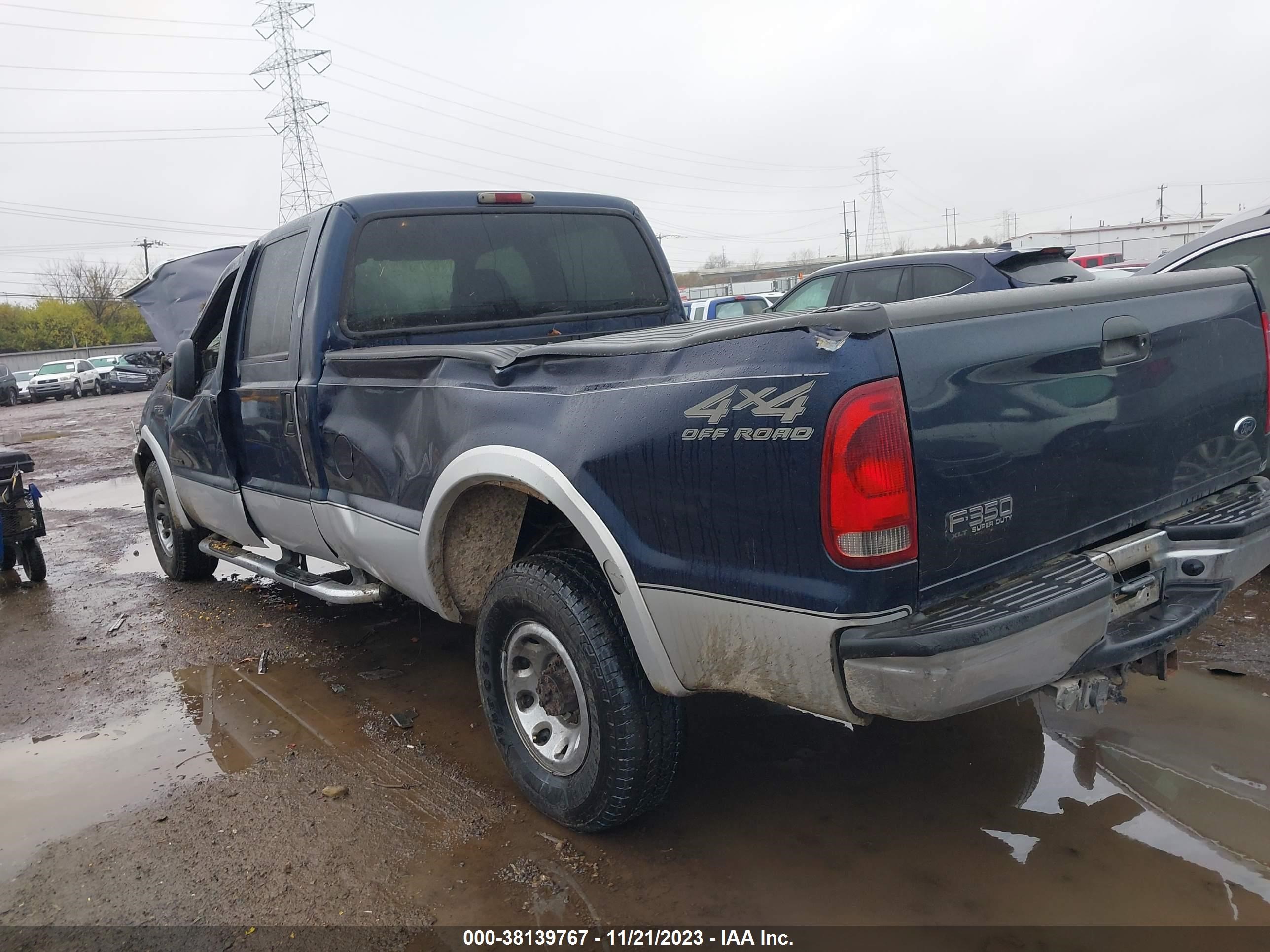 Photo 3 VIN: 1FTSW31F02EB68416 - FORD F350 