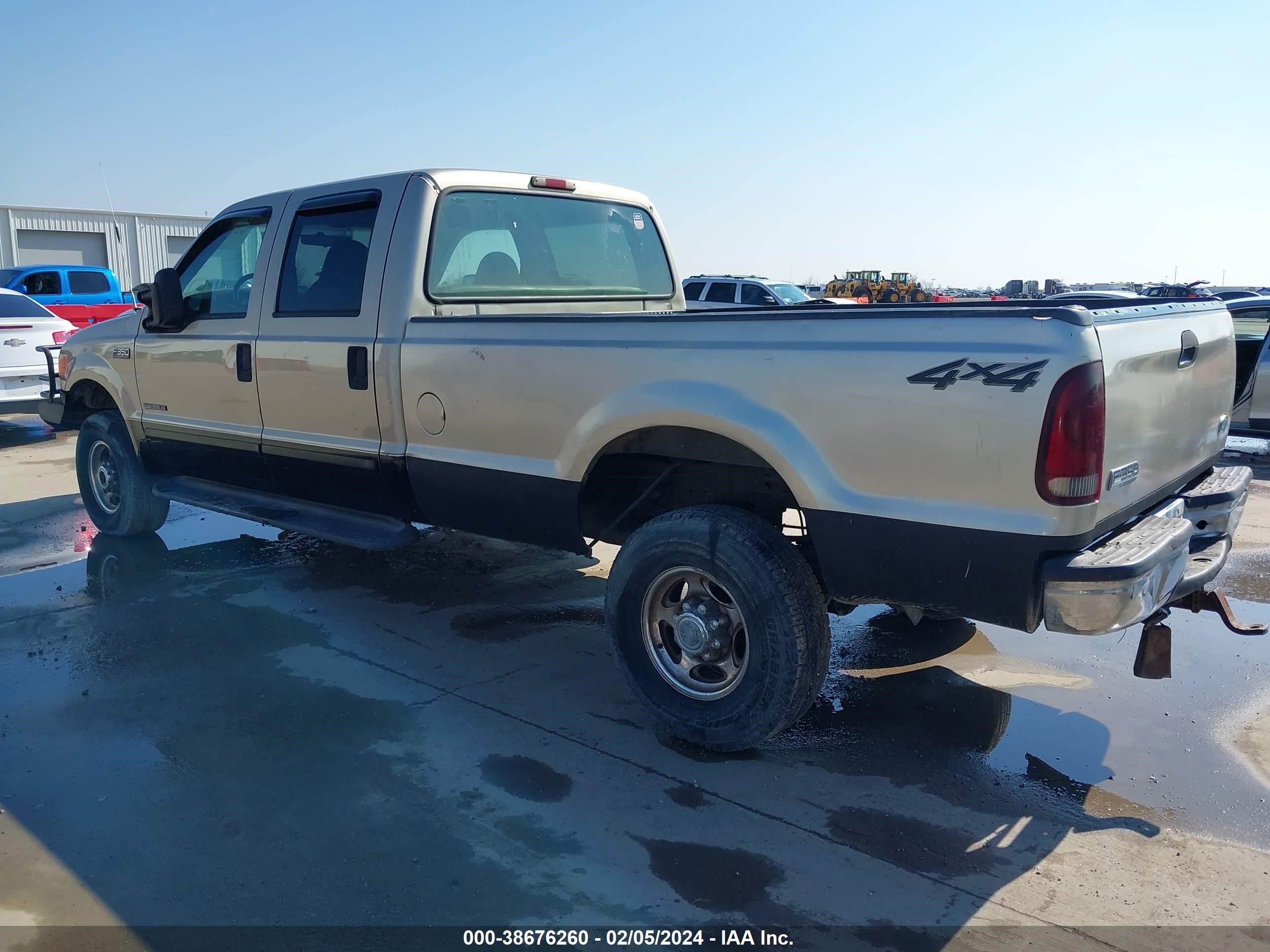 Photo 2 VIN: 1FTSW31F21EB59960 - FORD F350 