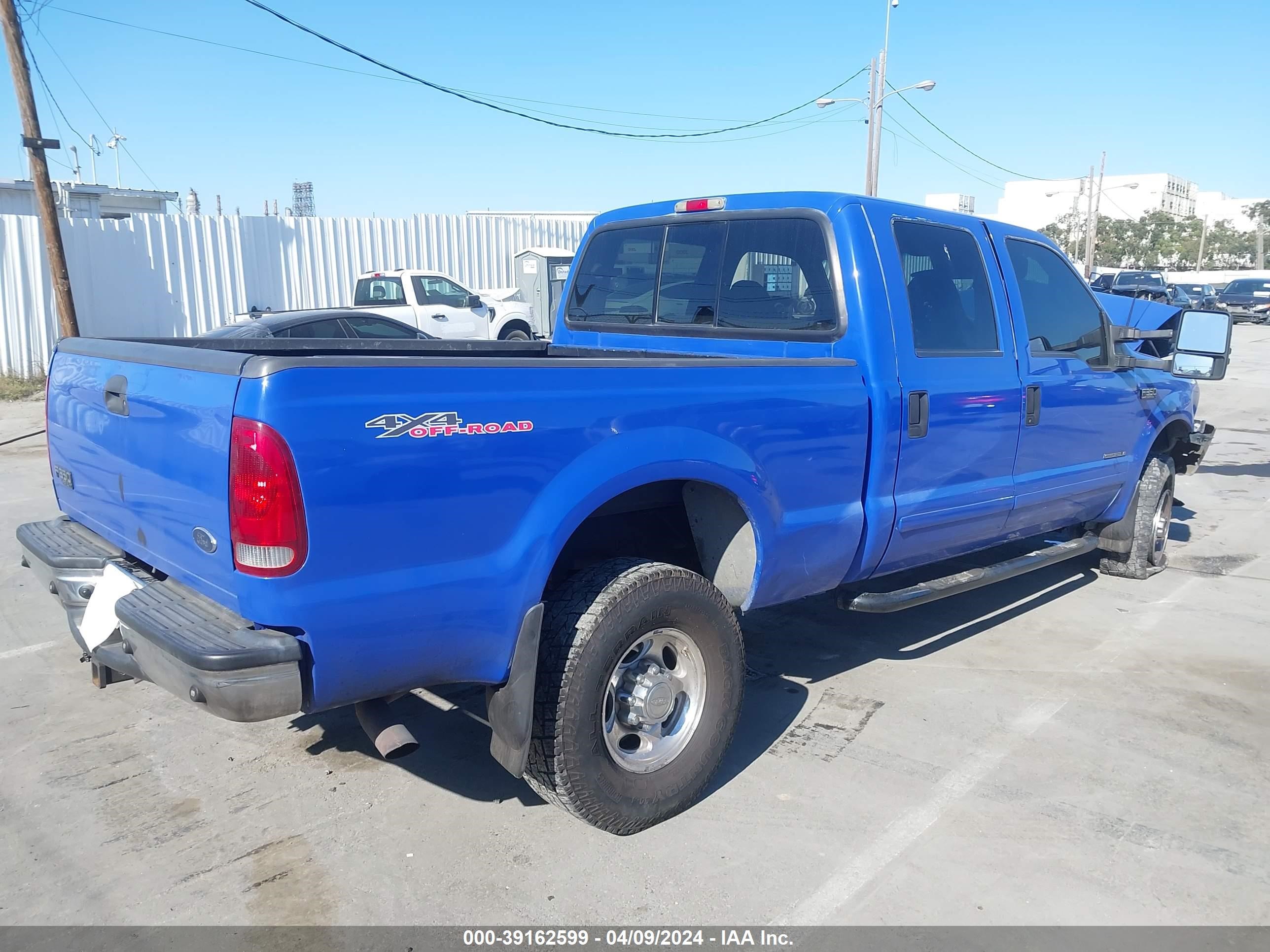 Photo 3 VIN: 1FTSW31F41ED75390 - FORD F350 