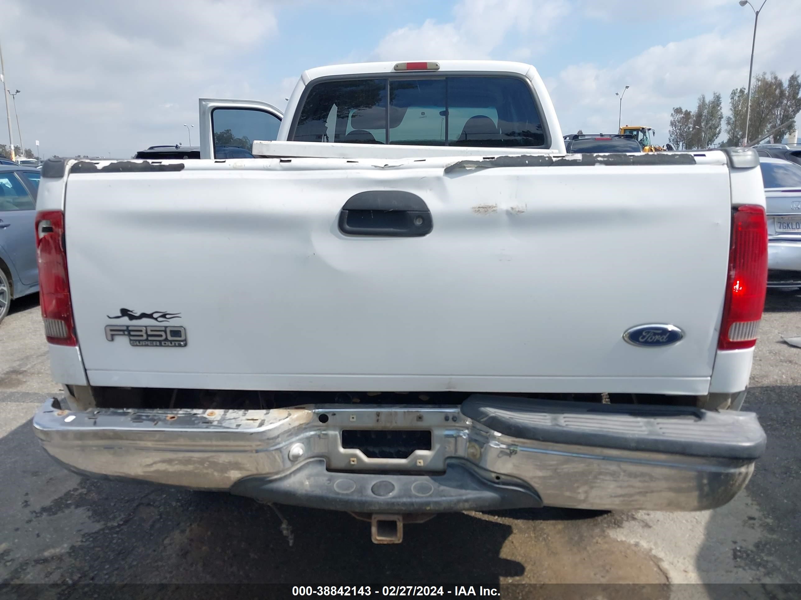 Photo 5 VIN: 1FTSW31F4XED37182 - FORD F350 