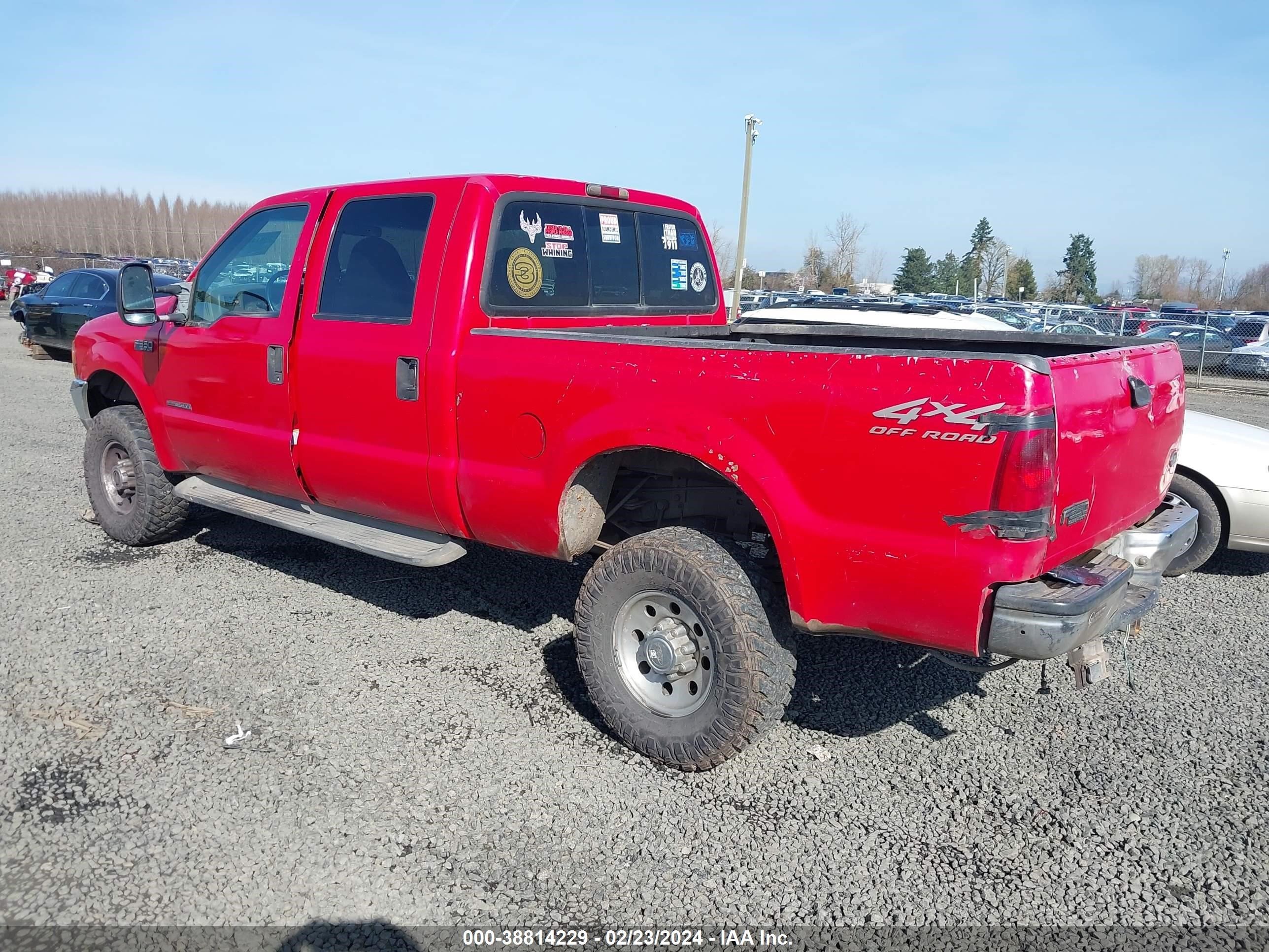 Photo 2 VIN: 1FTSW31F5YEE30956 - FORD F350 