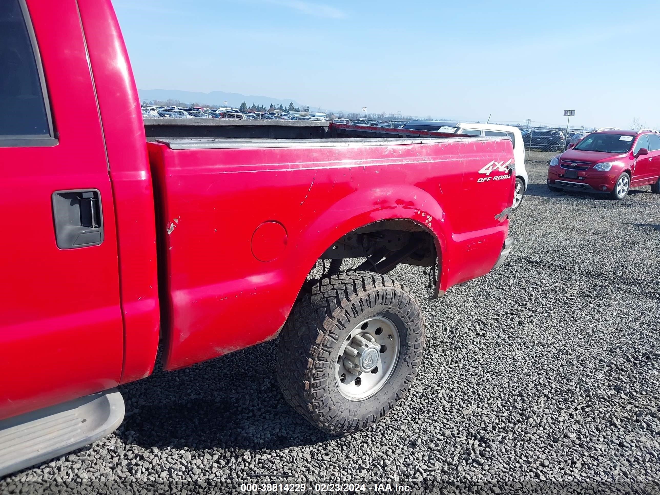 Photo 5 VIN: 1FTSW31F5YEE30956 - FORD F350 