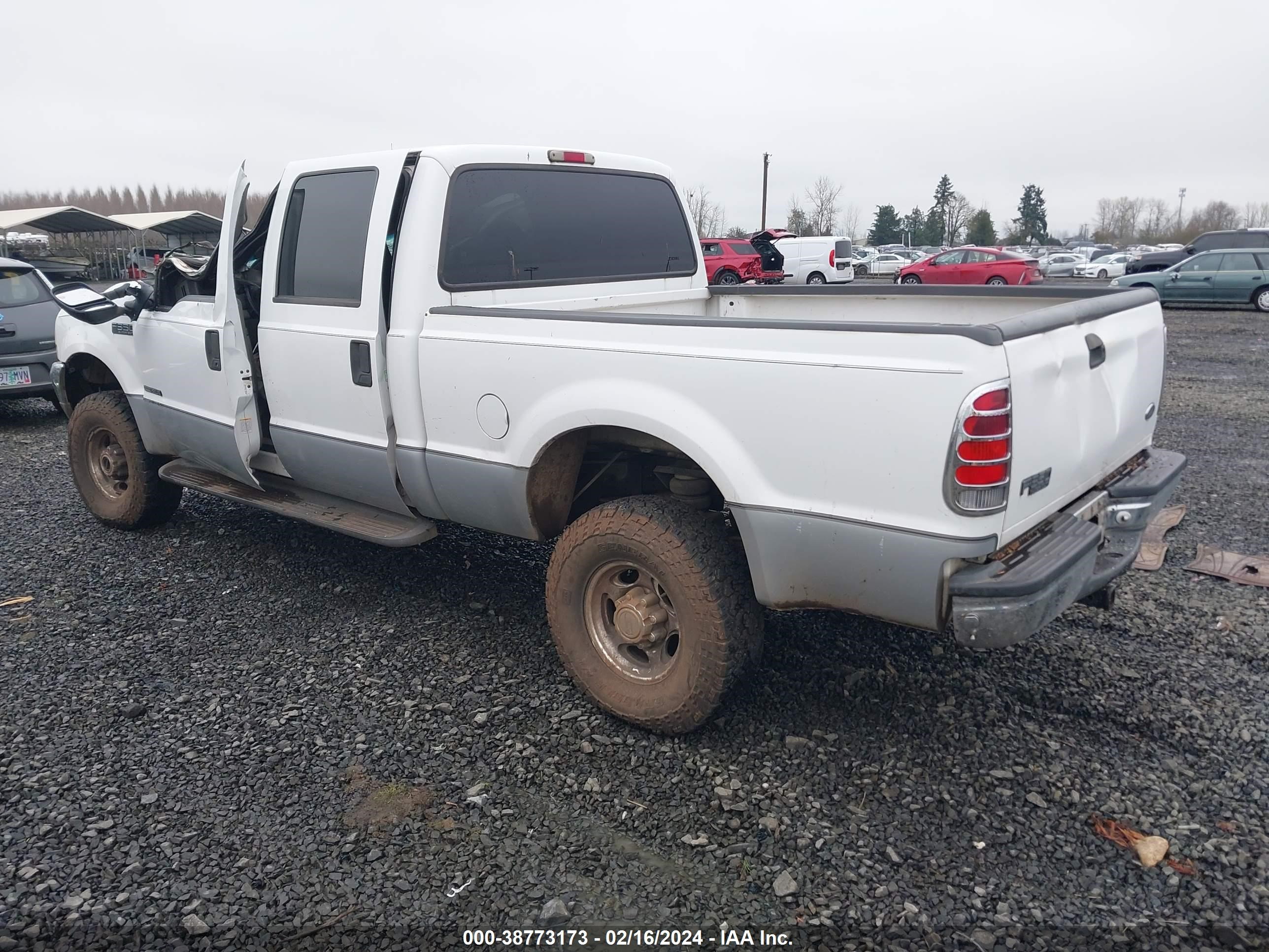 Photo 2 VIN: 1FTSW31F6YEB64220 - FORD F350 