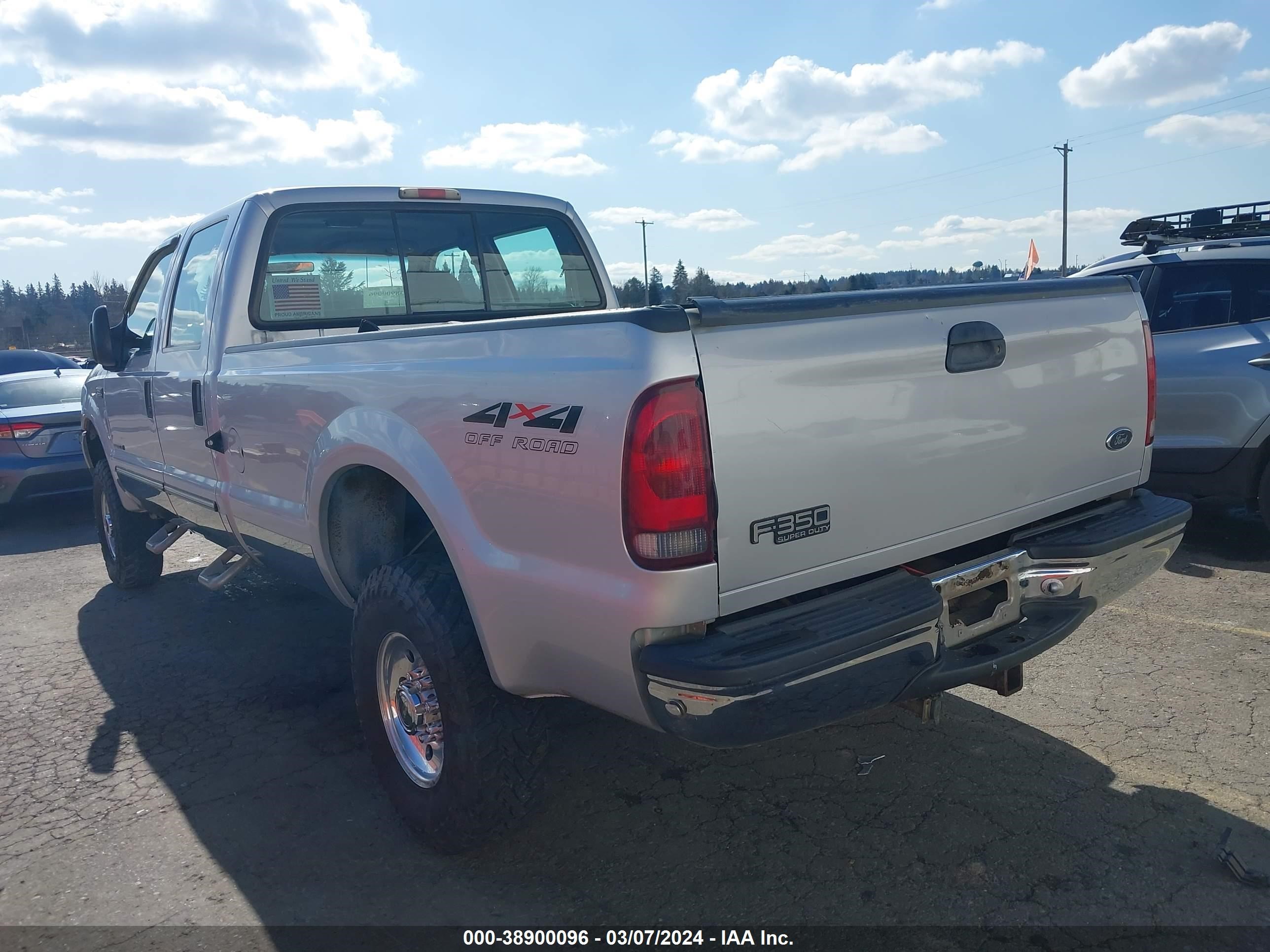 Photo 2 VIN: 1FTSW31F8XEE20761 - FORD F350 