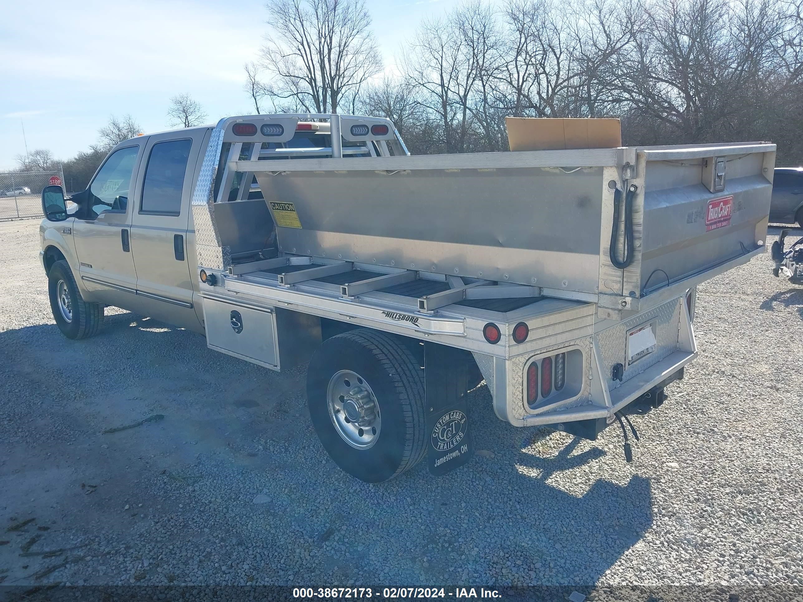 Photo 2 VIN: 1FTSW31F9YEB83795 - FORD F350 