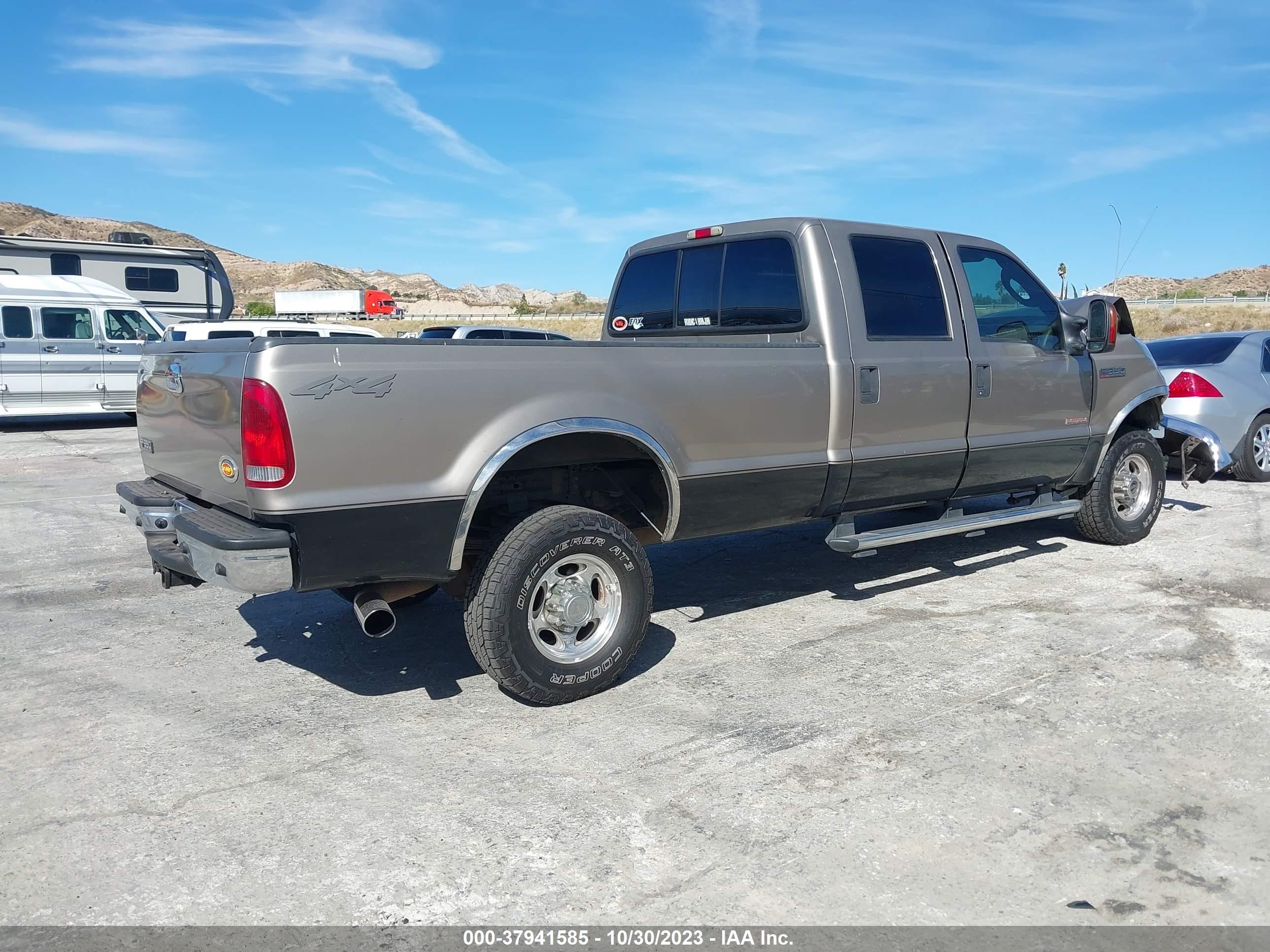 Photo 3 VIN: 1FTSW31P84ED28554 - FORD F350 