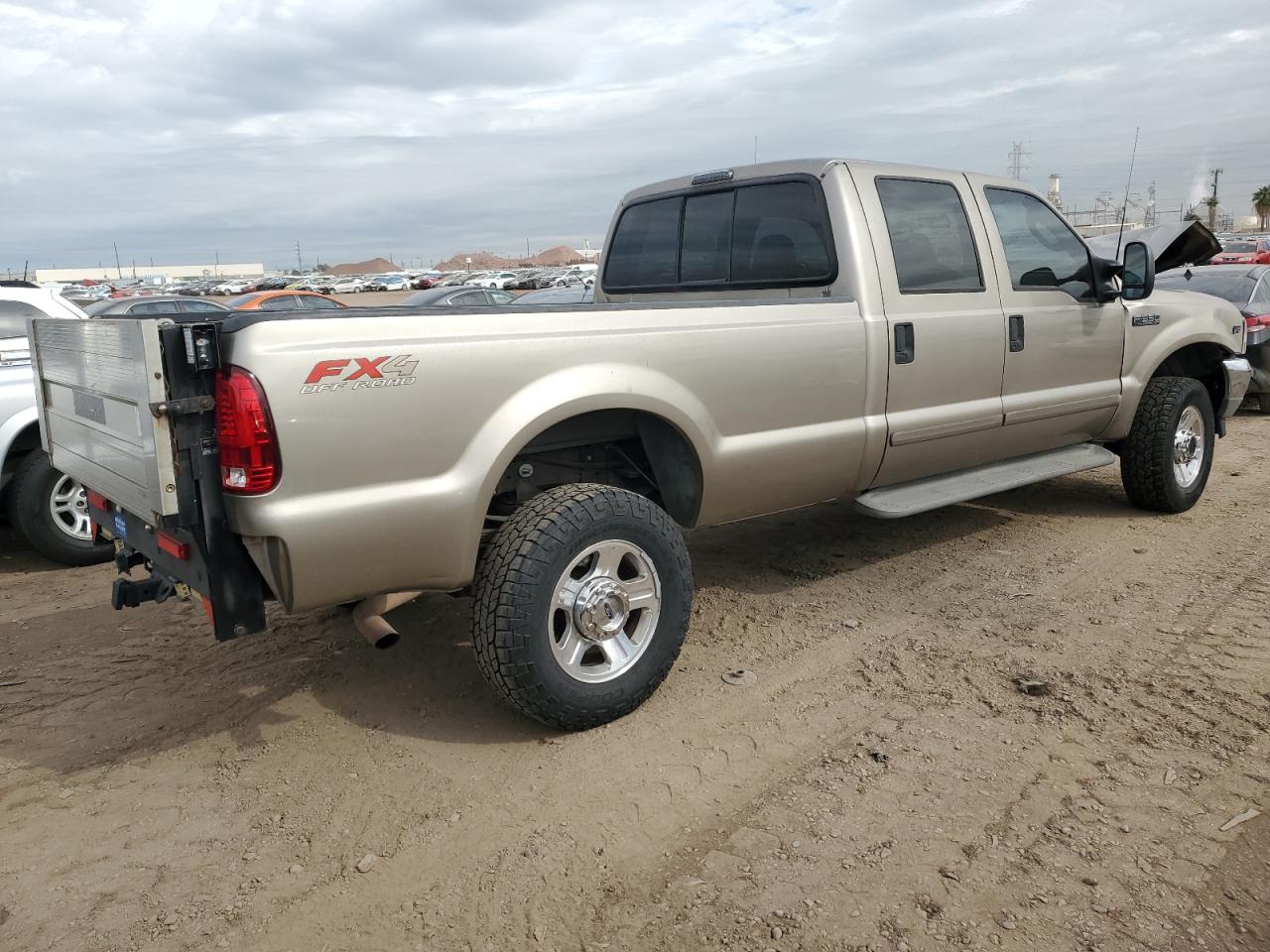 Photo 2 VIN: 1FTSW31S83EA37264 - FORD F350 