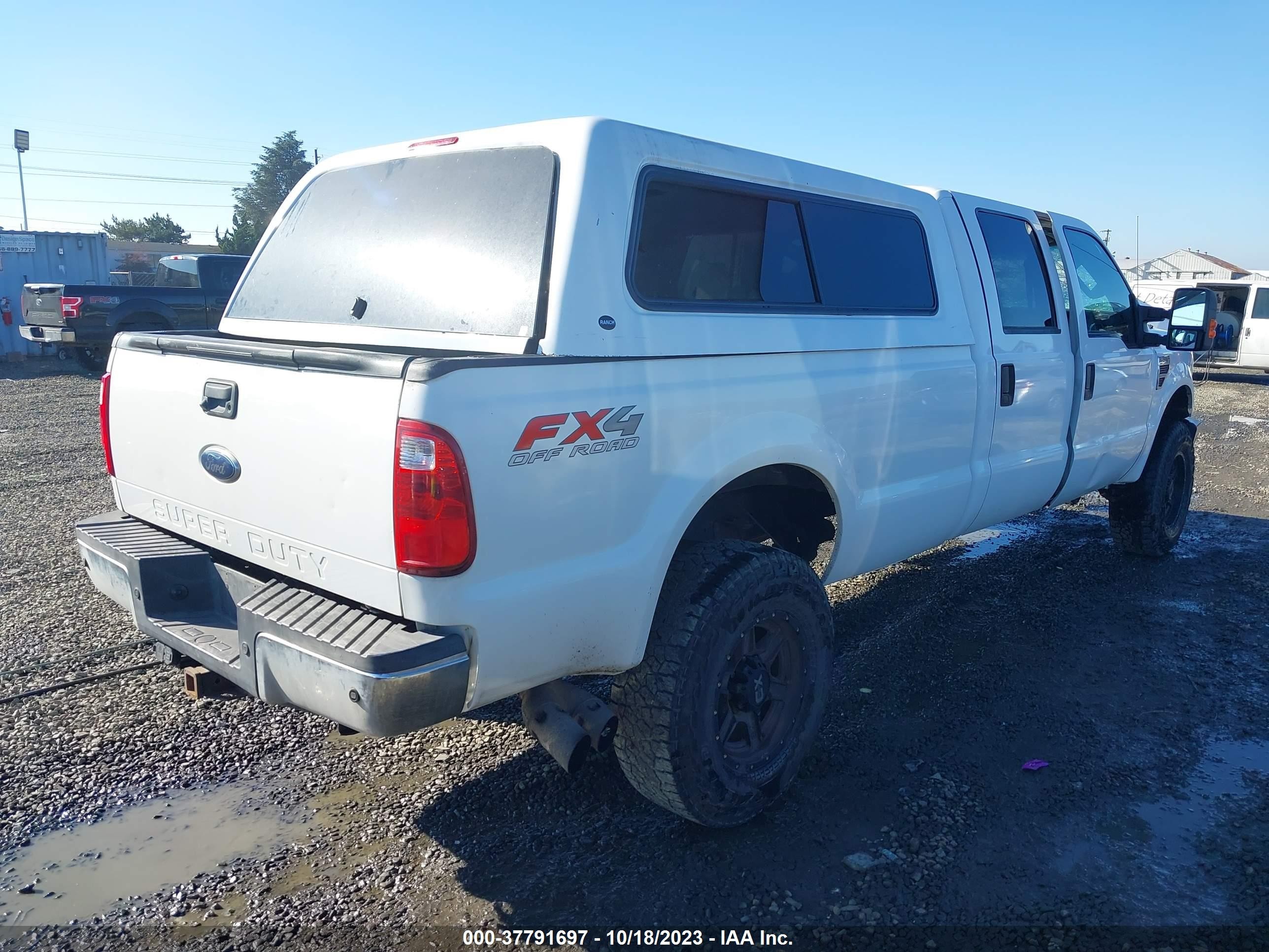 Photo 3 VIN: 1FTSW3BR1AEA11906 - FORD F350 