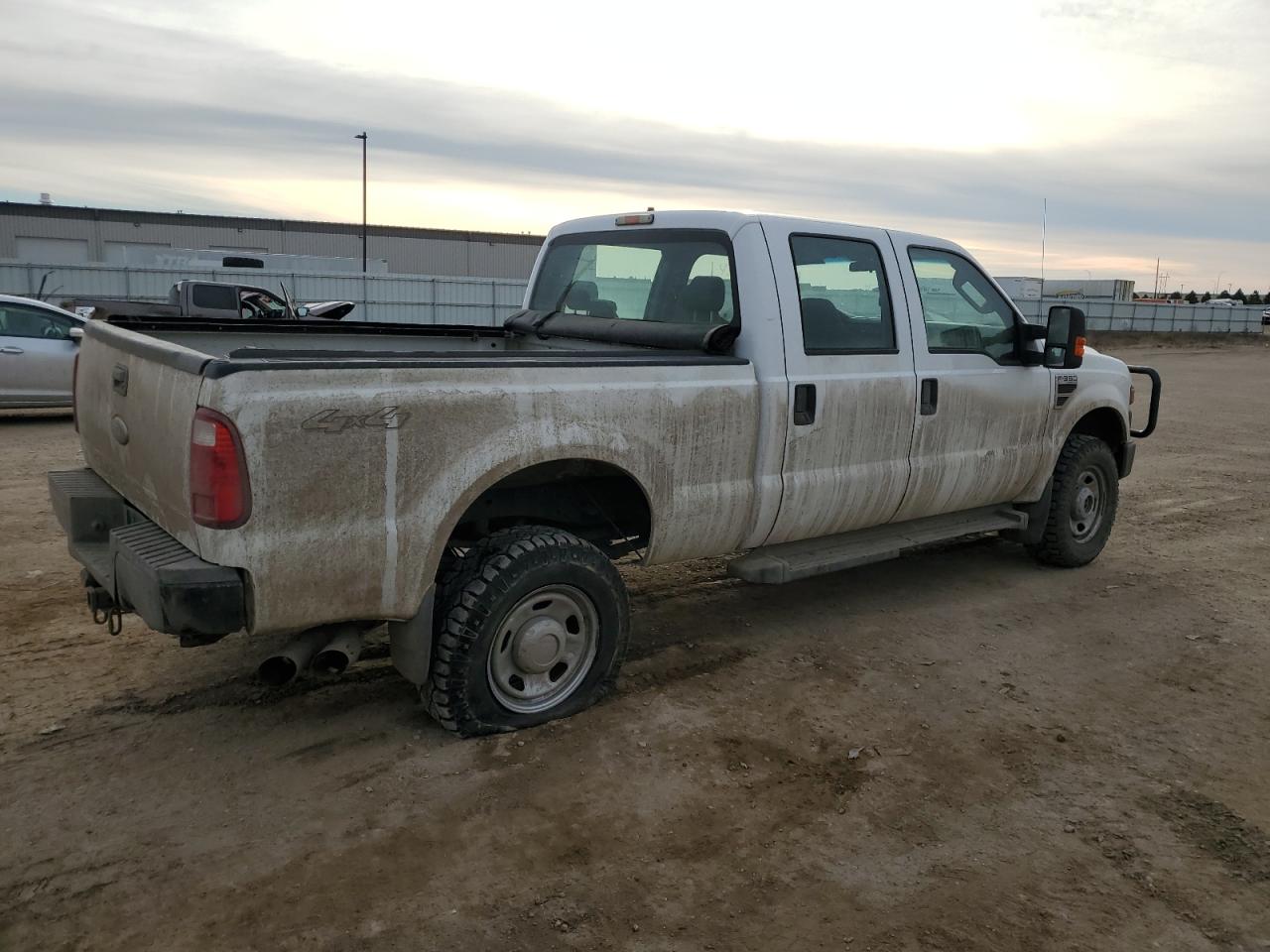 Photo 2 VIN: 1FTSW3BR5AEB17355 - FORD F350 