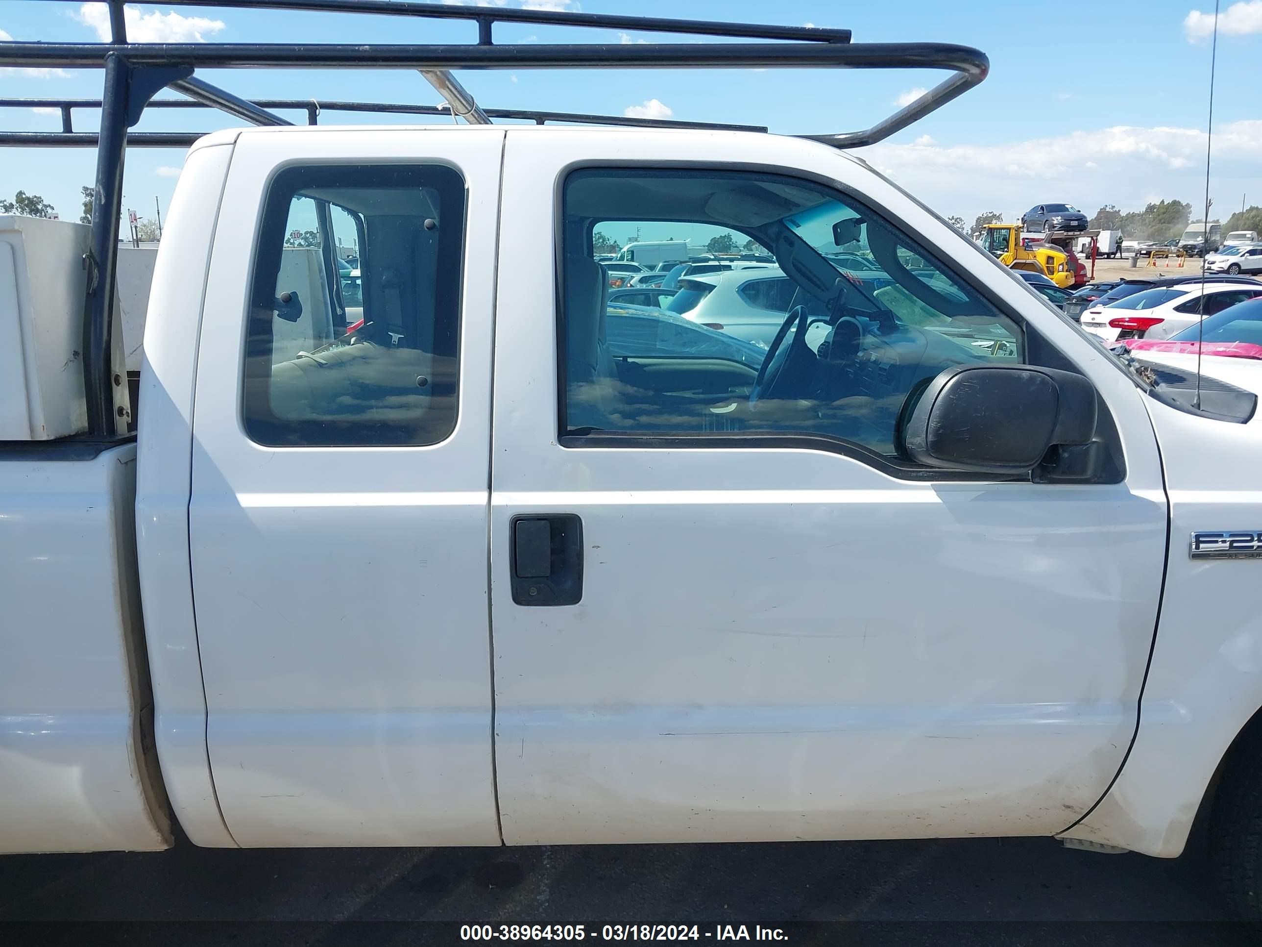 Photo 12 VIN: 1FTSX20507EA76150 - FORD F250 