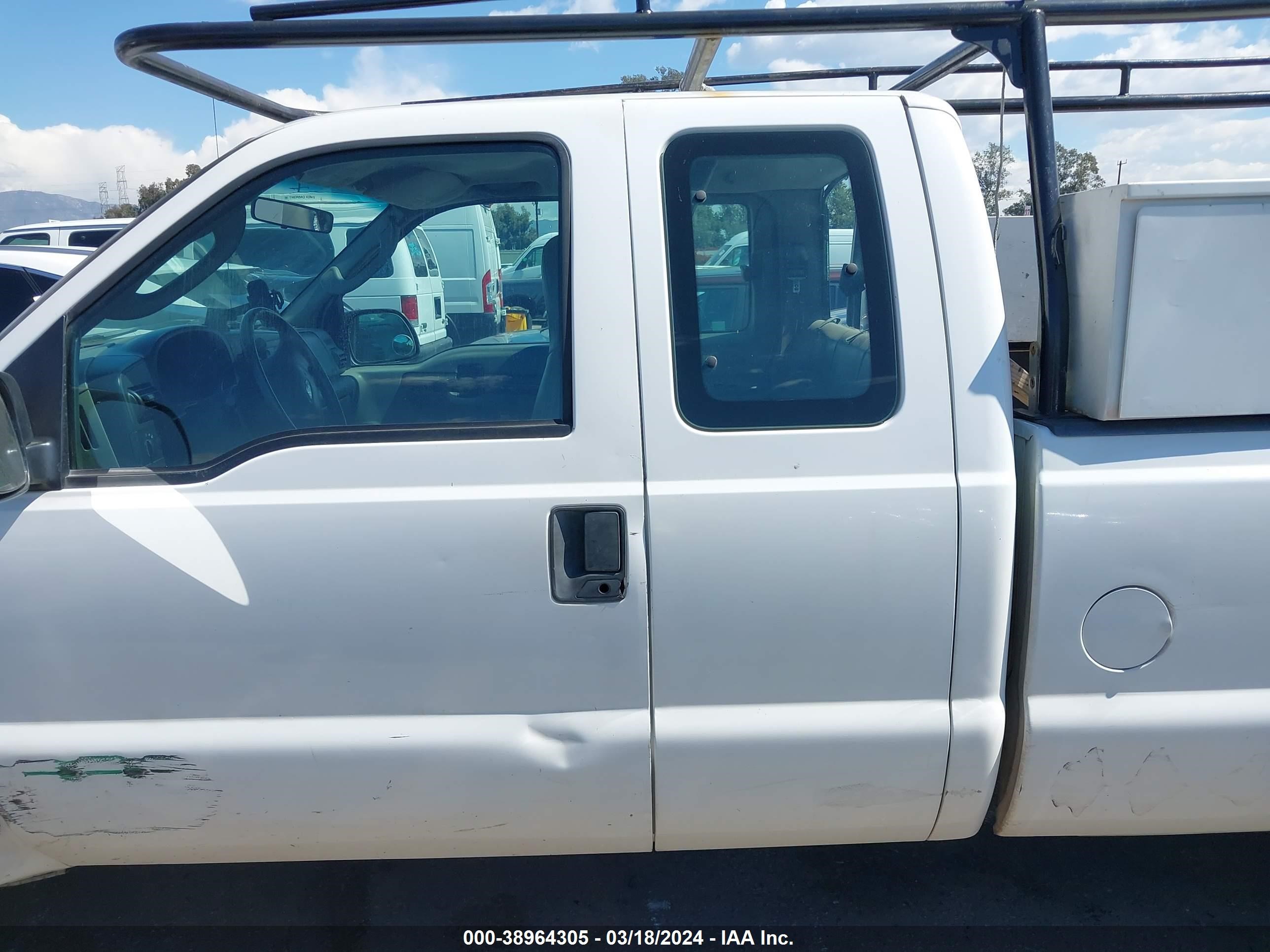 Photo 13 VIN: 1FTSX20507EA76150 - FORD F250 