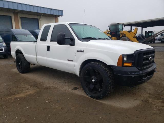 Photo 3 VIN: 1FTSX20P85EB90248 - FORD F250 SUPER 