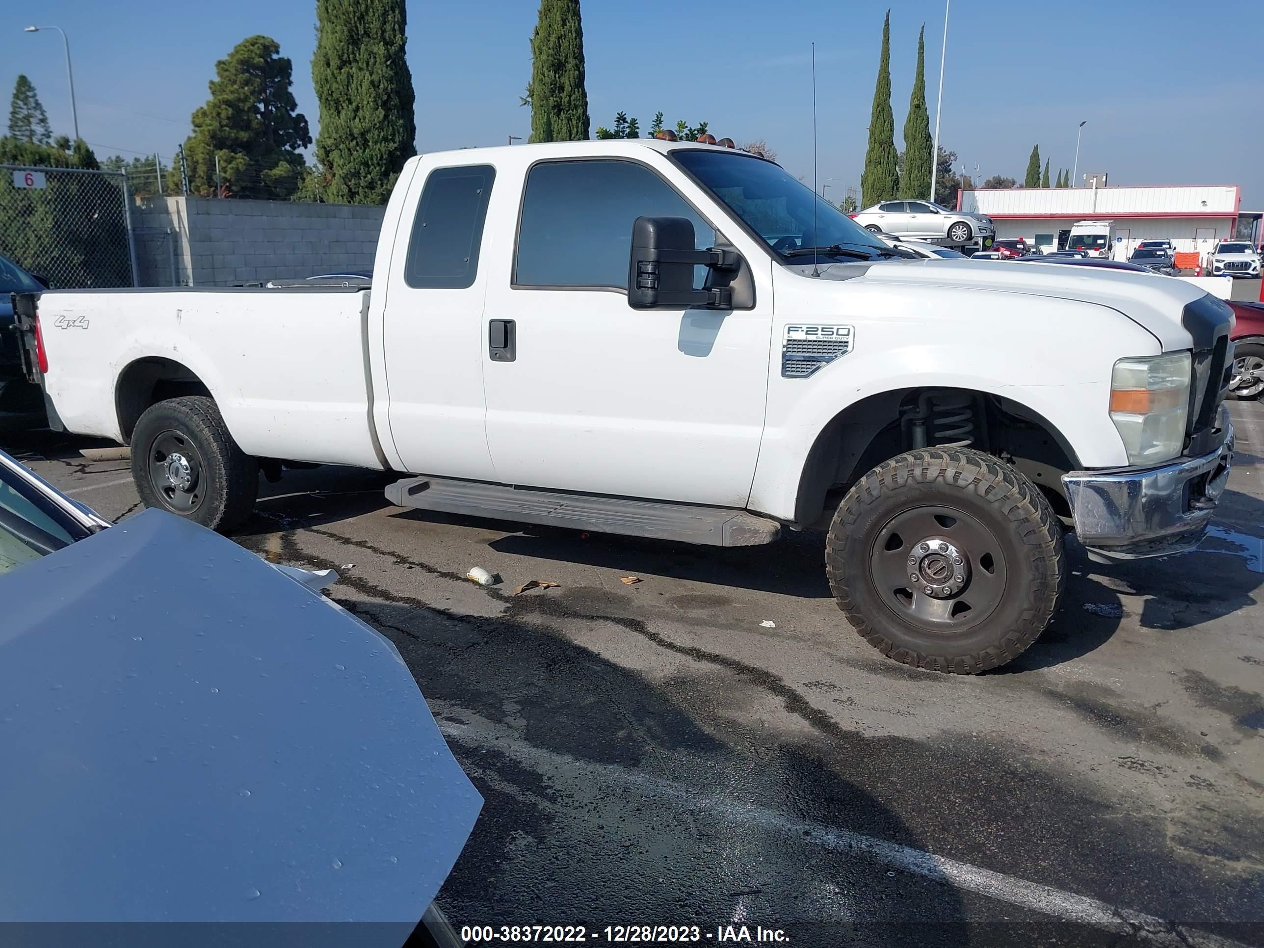 Photo 12 VIN: 1FTSX21528EB24845 - FORD F250 