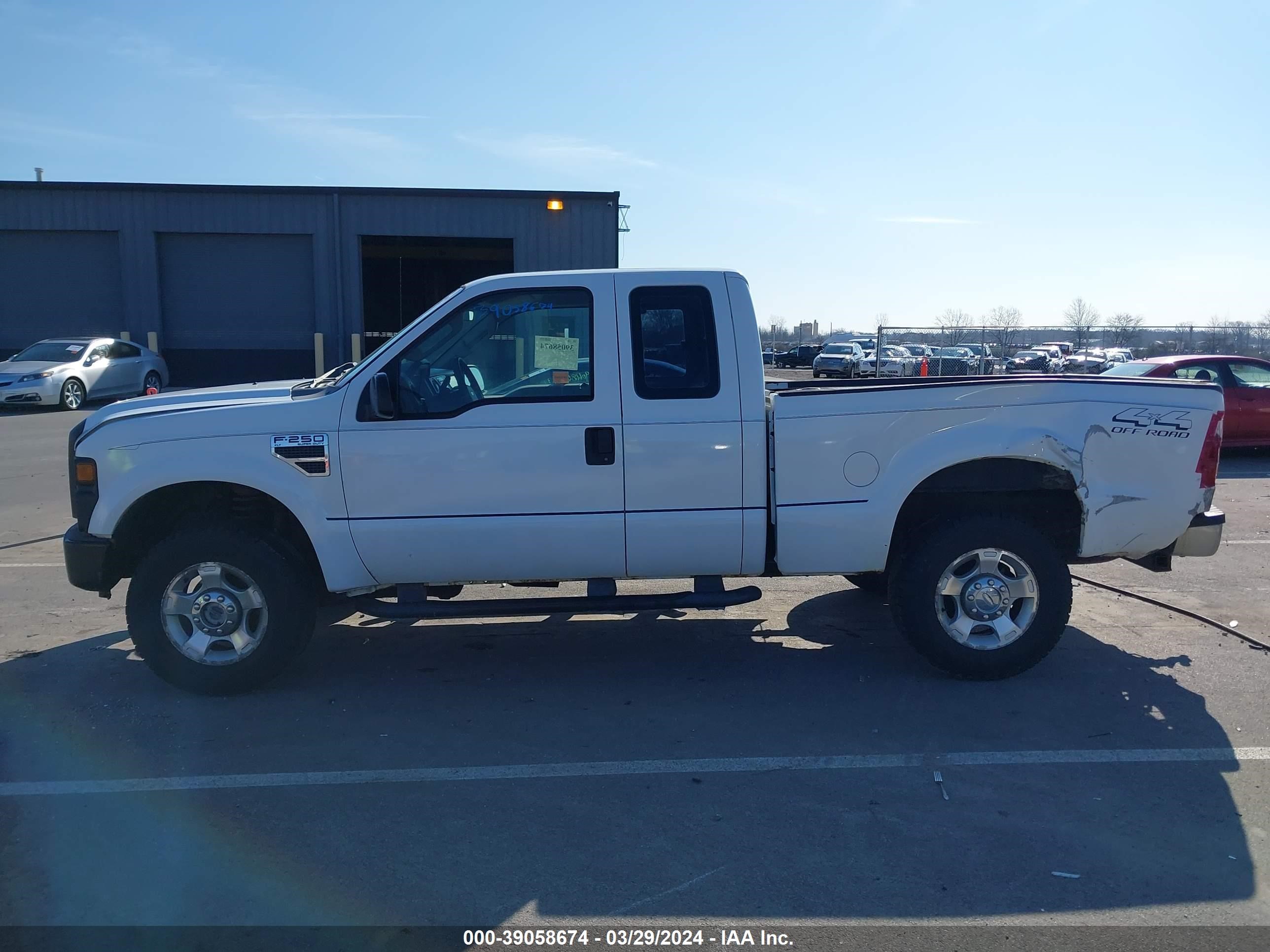 Photo 13 VIN: 1FTSX21568ED45980 - FORD F250 