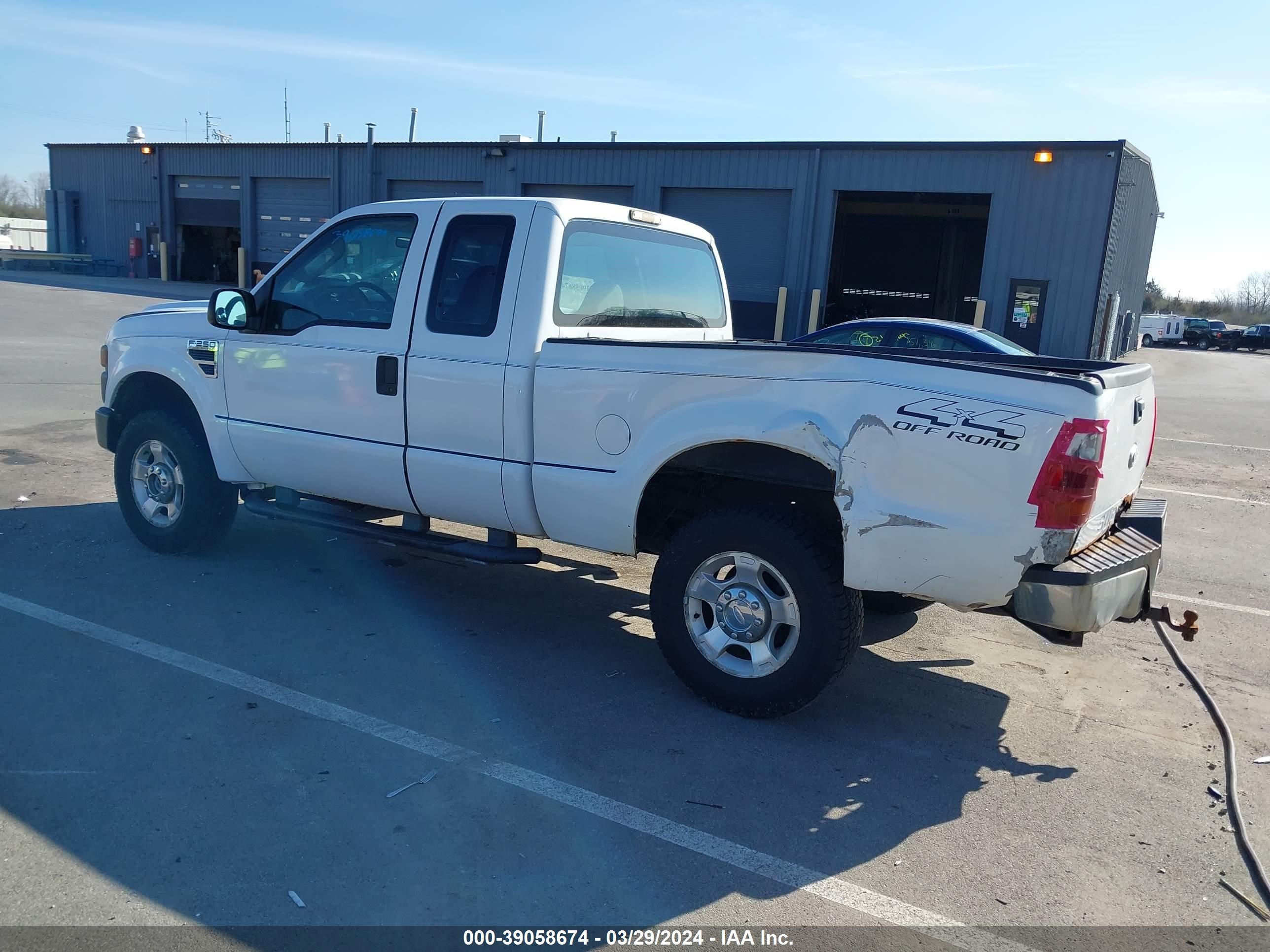 Photo 2 VIN: 1FTSX21568ED45980 - FORD F250 