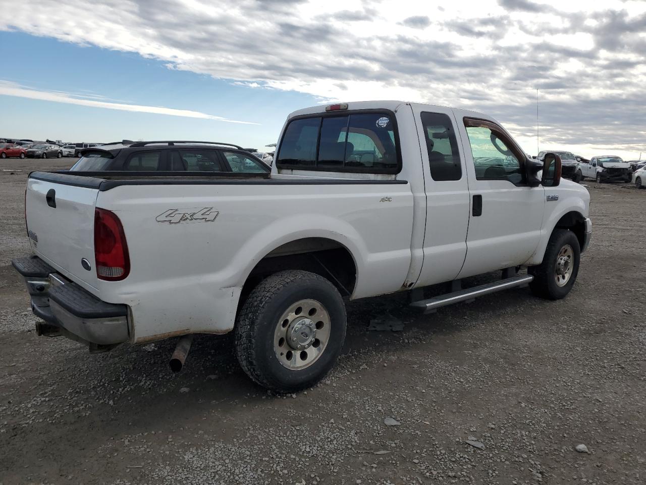 Photo 2 VIN: 1FTSX21575EA13249 - FORD F250 