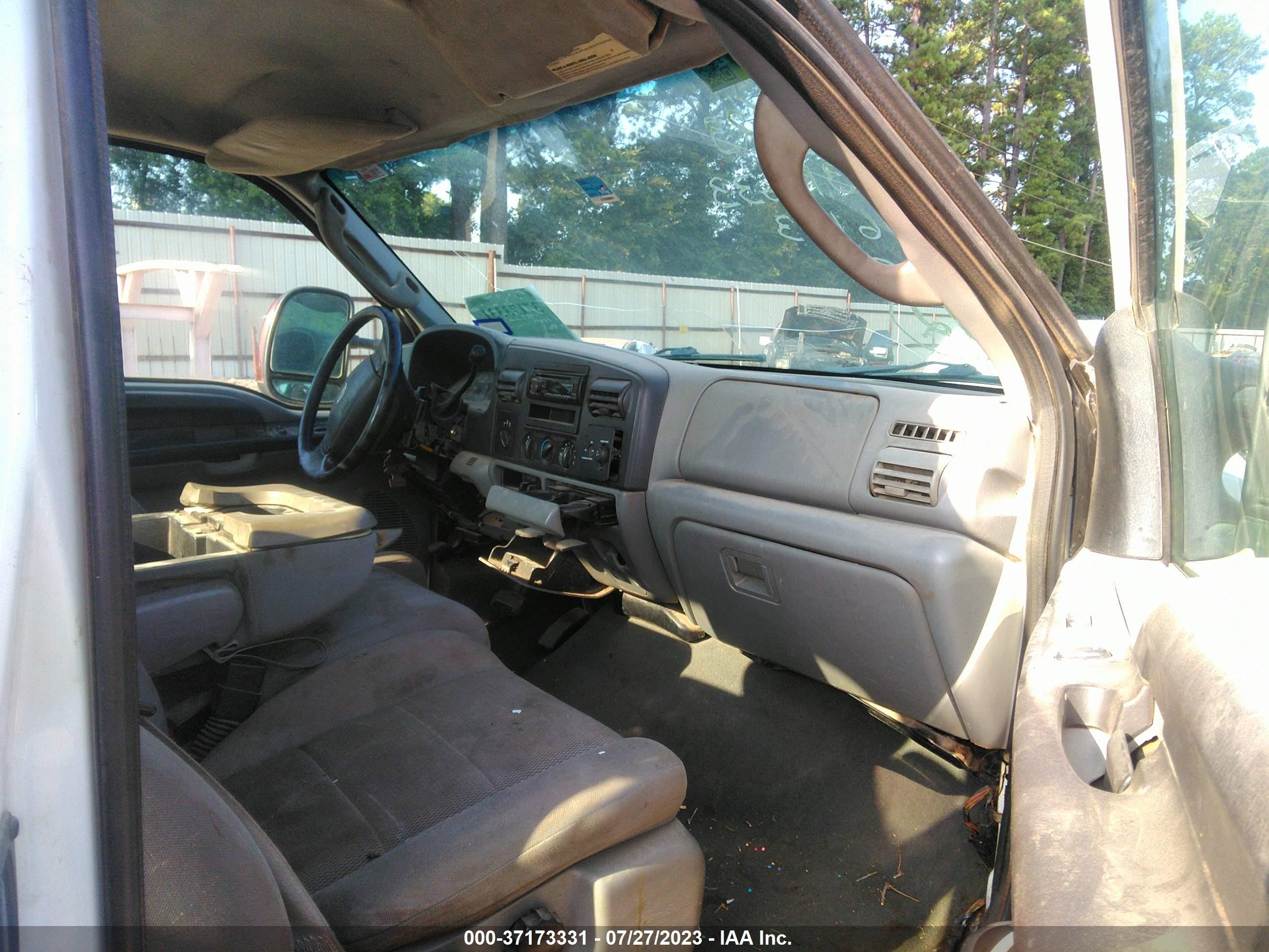 Photo 4 VIN: 1FTSX21P15EA56163 - FORD F250 