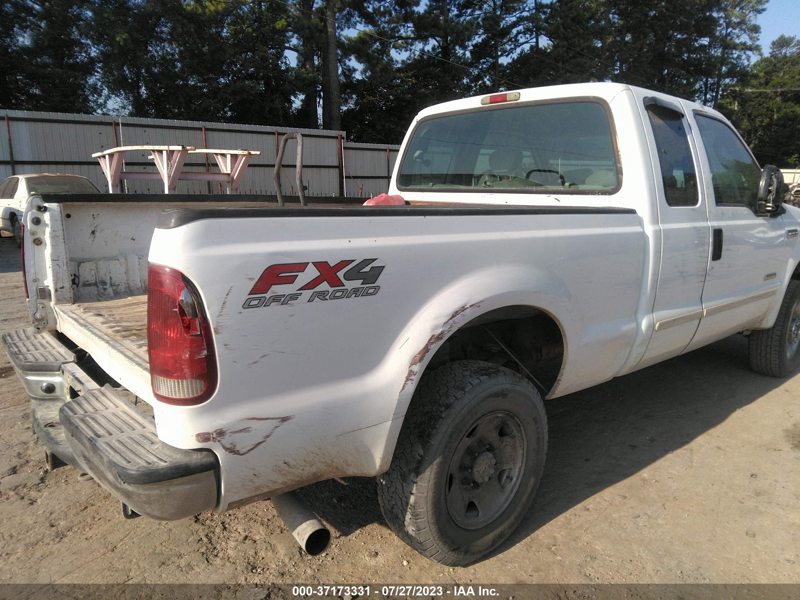 Photo 5 VIN: 1FTSX21P15EA56163 - FORD F250 