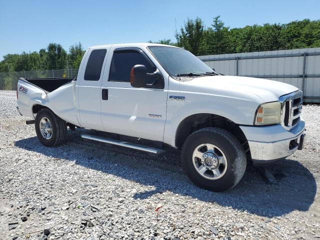 Photo 3 VIN: 1FTSX21P35EA04484 - FORD F250 