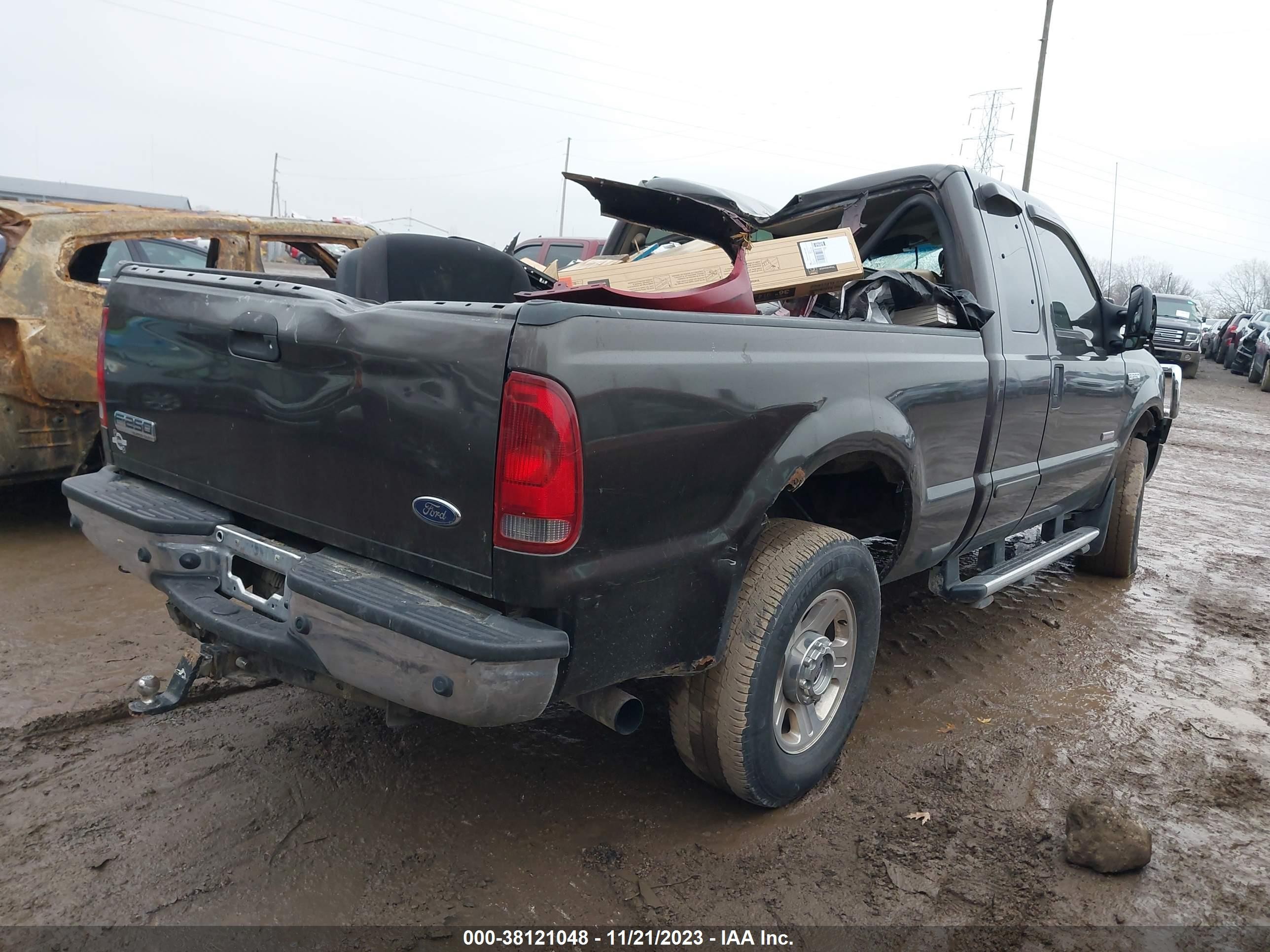 Photo 3 VIN: 1FTSX21P57EB44720 - FORD F250 