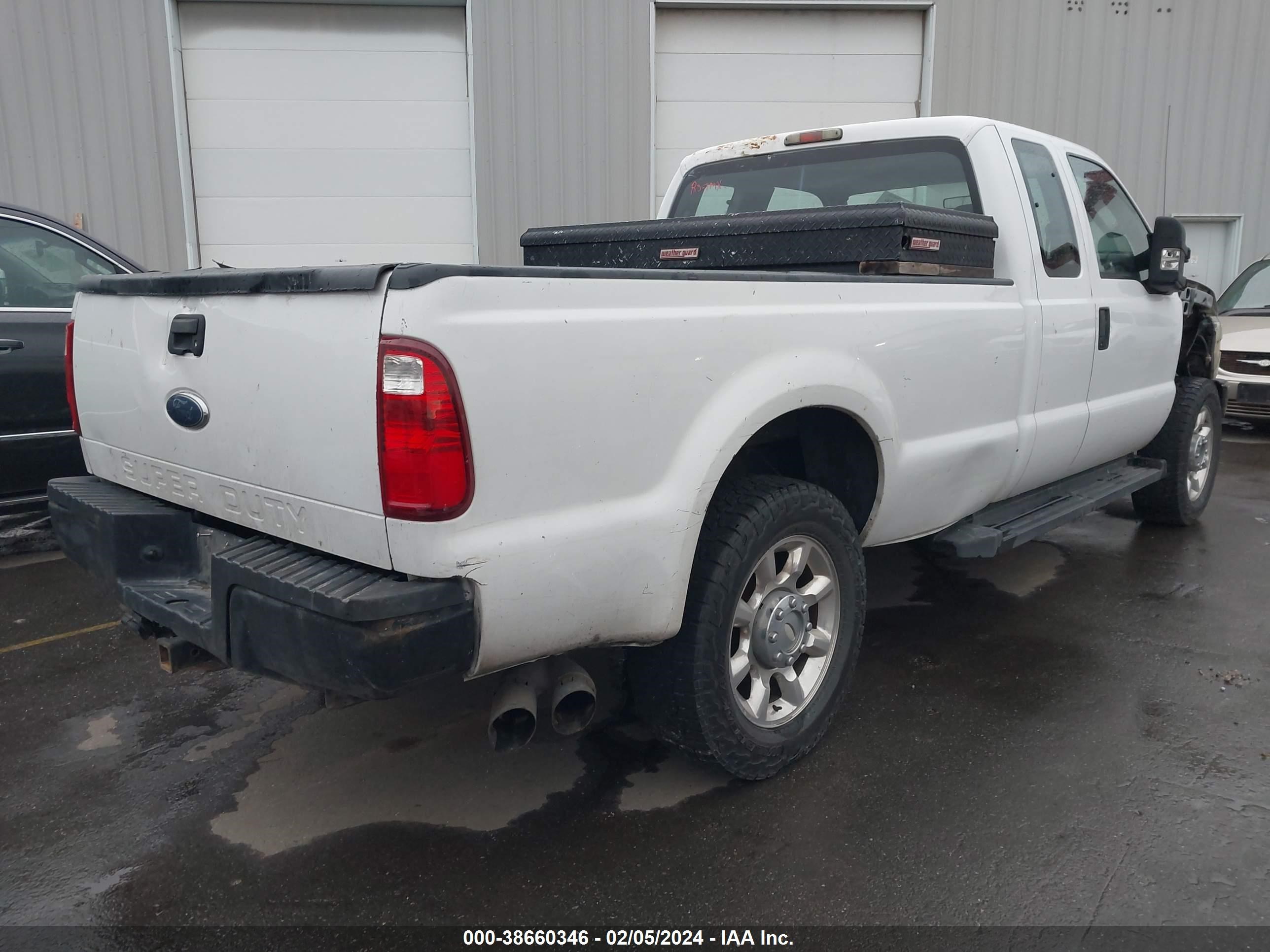 Photo 3 VIN: 1FTSX21R88EA63052 - FORD F250 