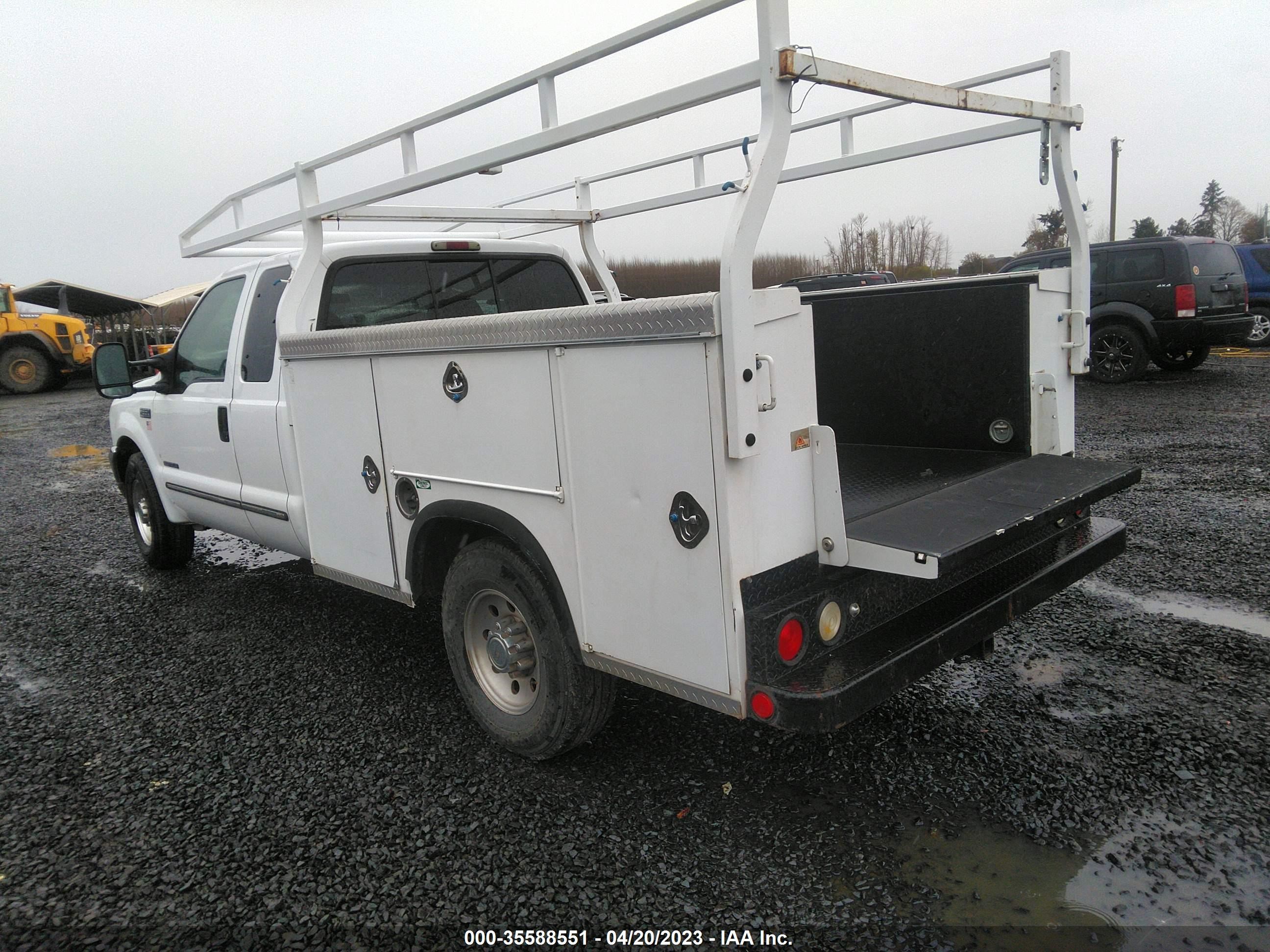 Photo 2 VIN: 1FTSX30F0XED81520 - FORD F350 