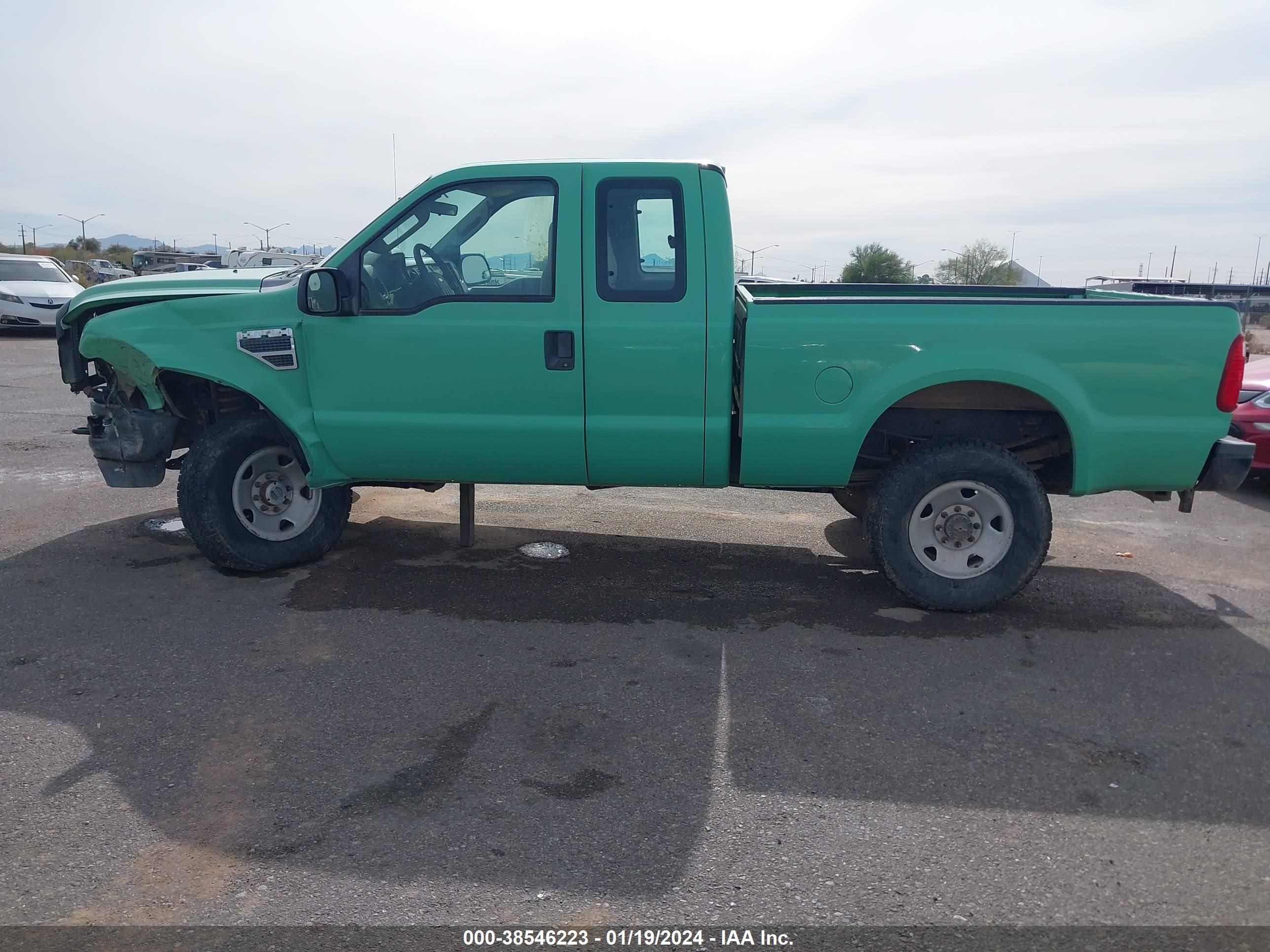 Photo 13 VIN: 1FTSX315X8EE09167 - FORD F350 