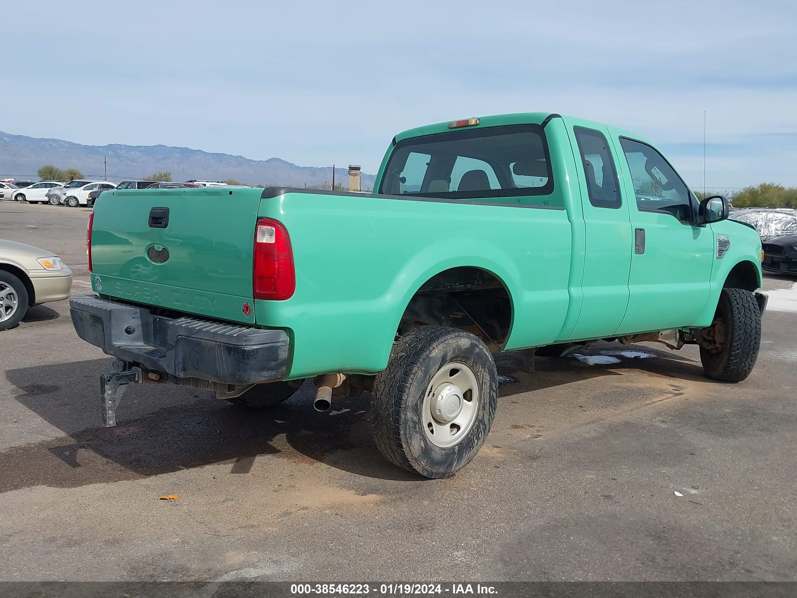 Photo 3 VIN: 1FTSX315X8EE09167 - FORD F350 