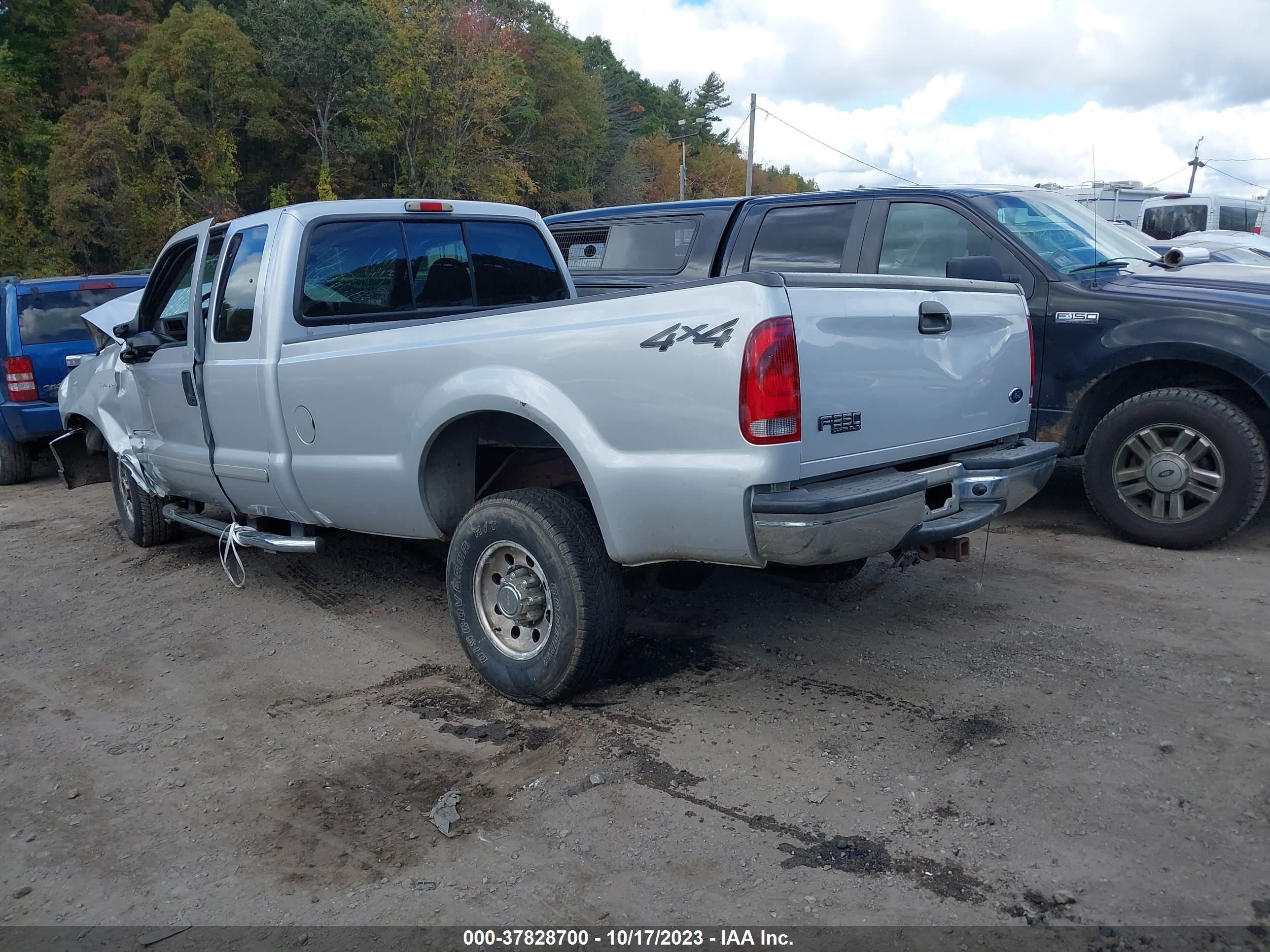 Photo 2 VIN: 1FTSX31F21EA68023 - FORD F350 