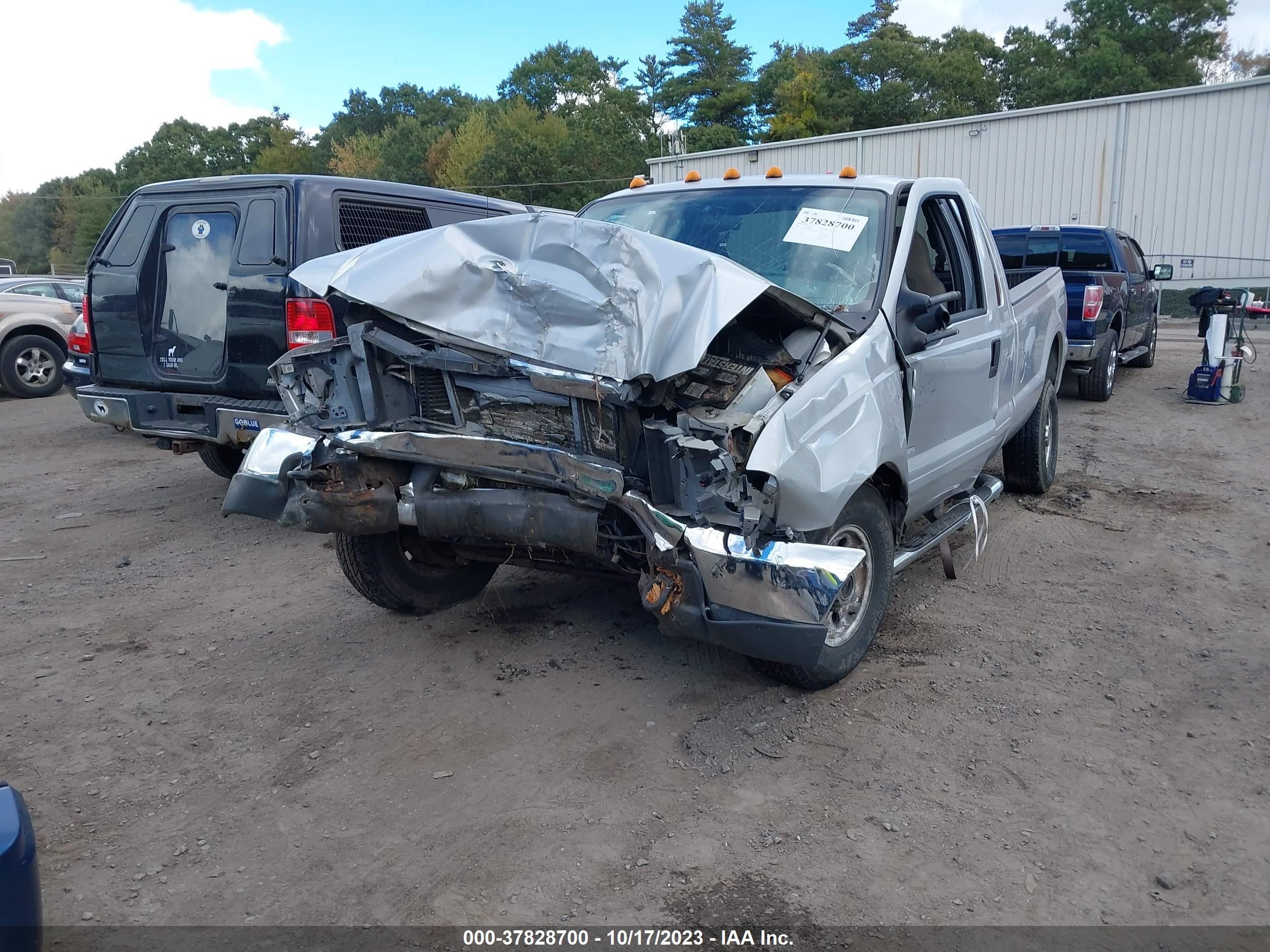 Photo 5 VIN: 1FTSX31F21EA68023 - FORD F350 