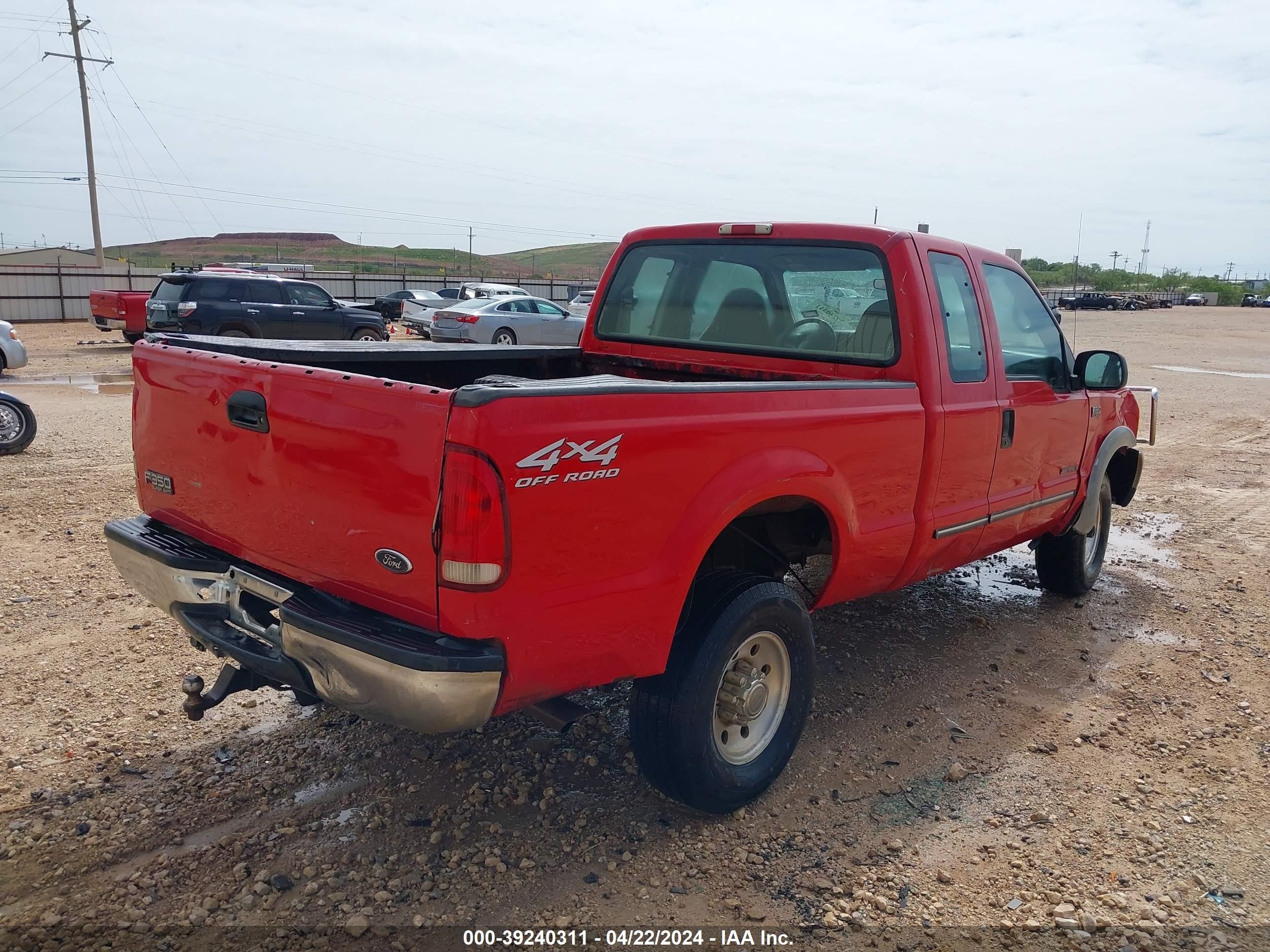 Photo 3 VIN: 1FTSX31F2YEA47876 - FORD F350 