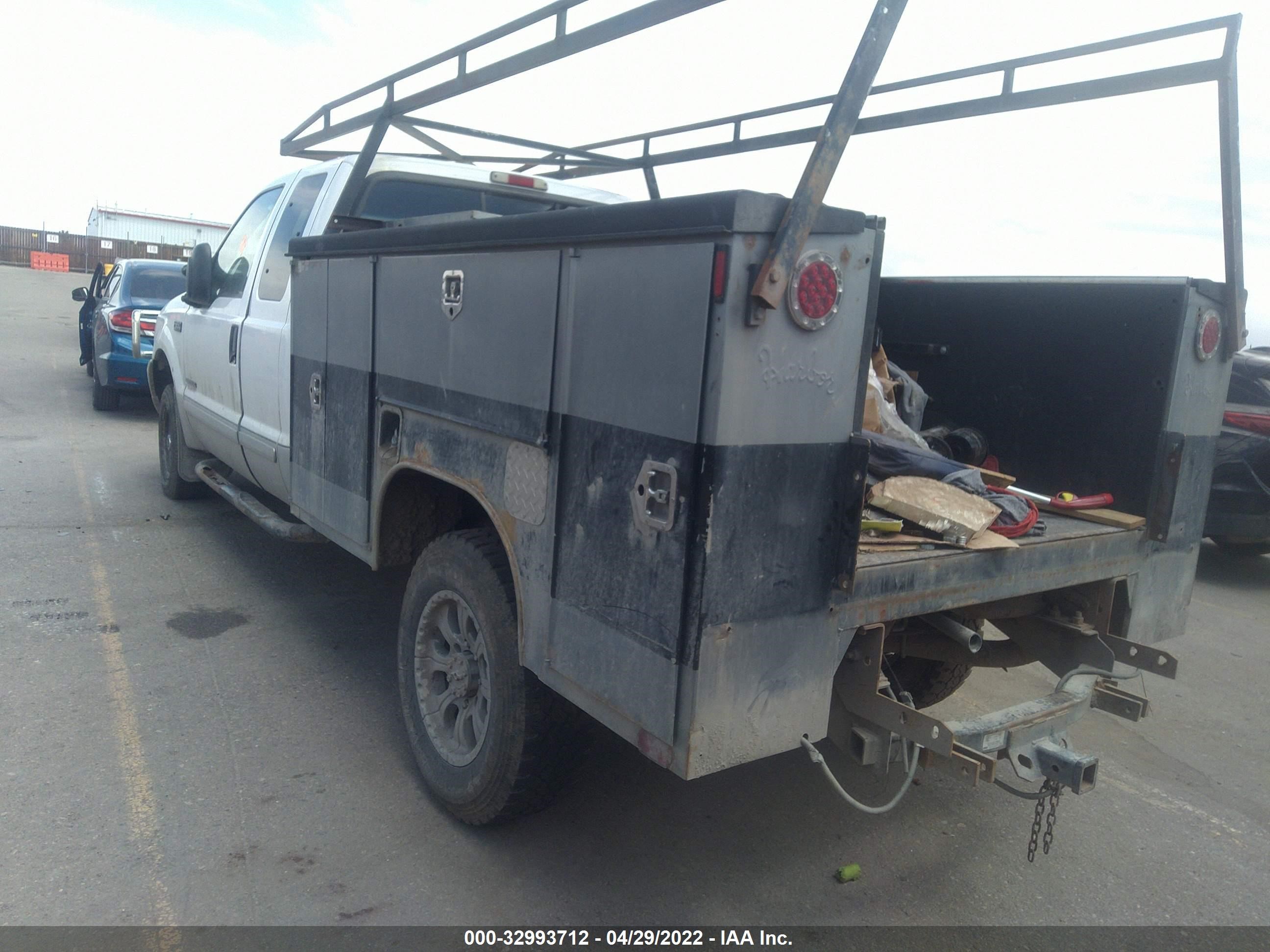 Photo 2 VIN: 1FTSX31F32ED01005 - FORD F350 