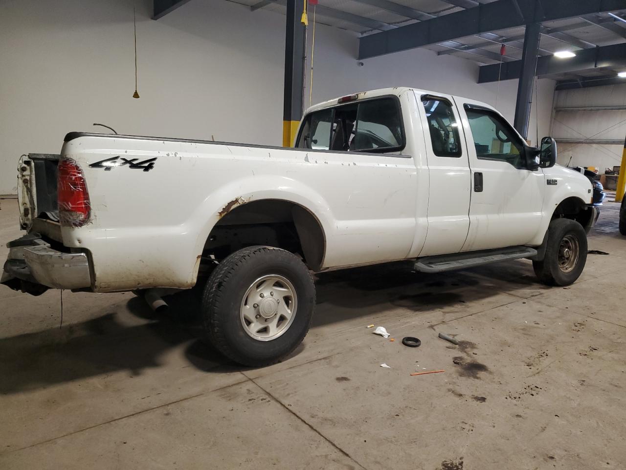 Photo 2 VIN: 1FTSX31L11EA41255 - FORD F350 